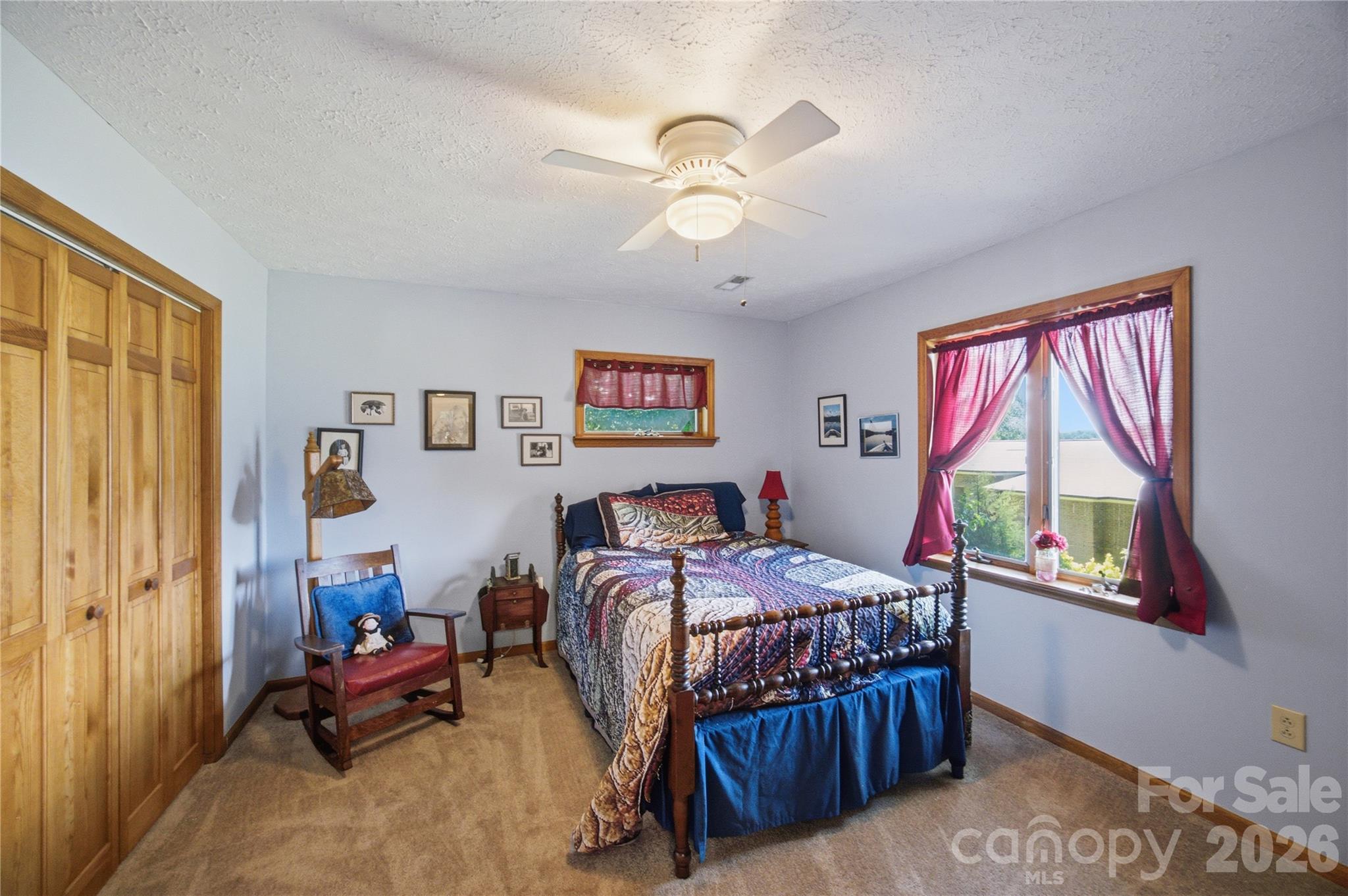 2216 Holly Lane Property Photo 23