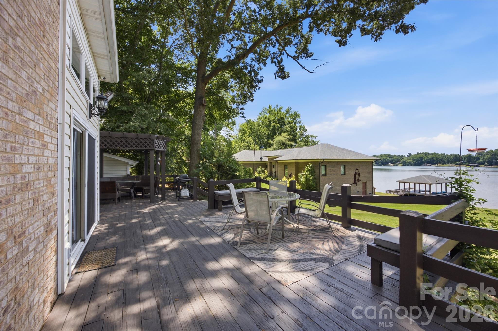 2216 Holly Lane Property Photo 29