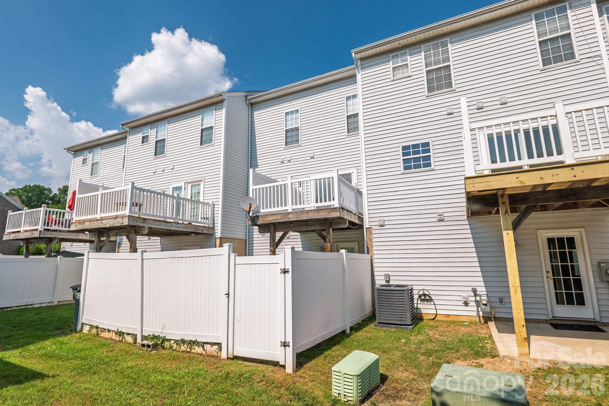 11018 Garden Oaks Lane Property Photo 29