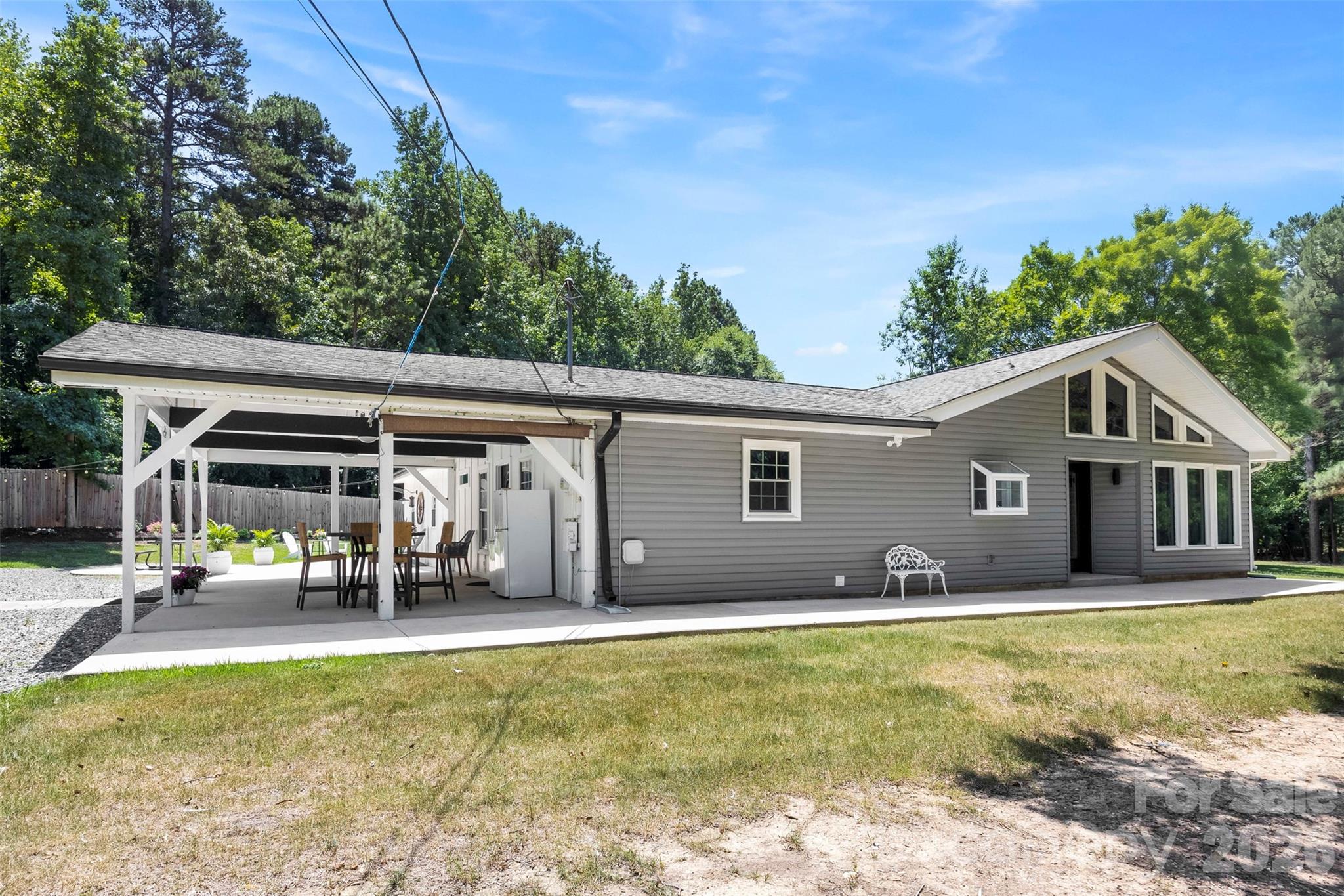 6309 Landsford Road Property Photo 4
