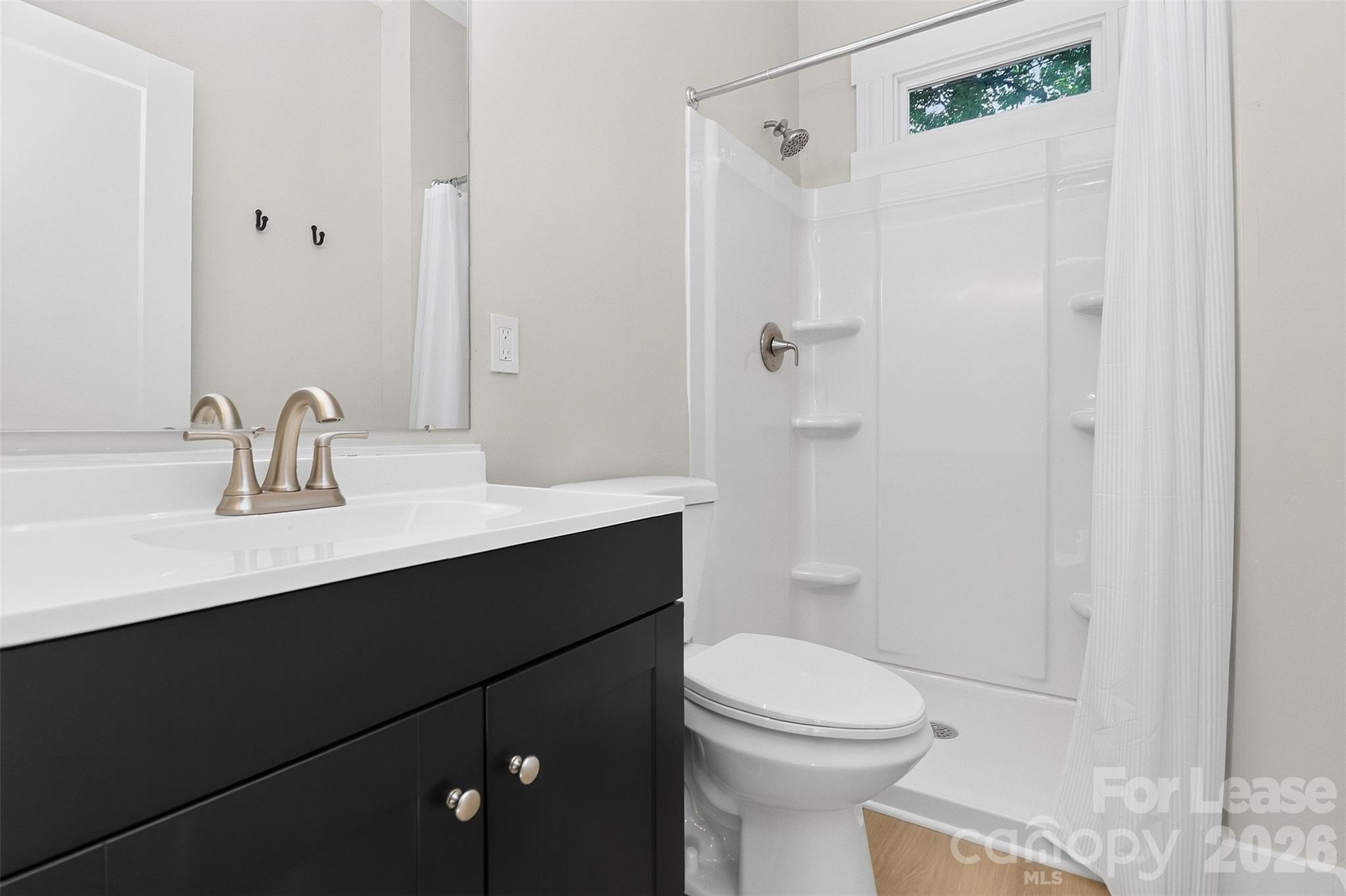 204 E Mcneely Avenue Property Photo 18