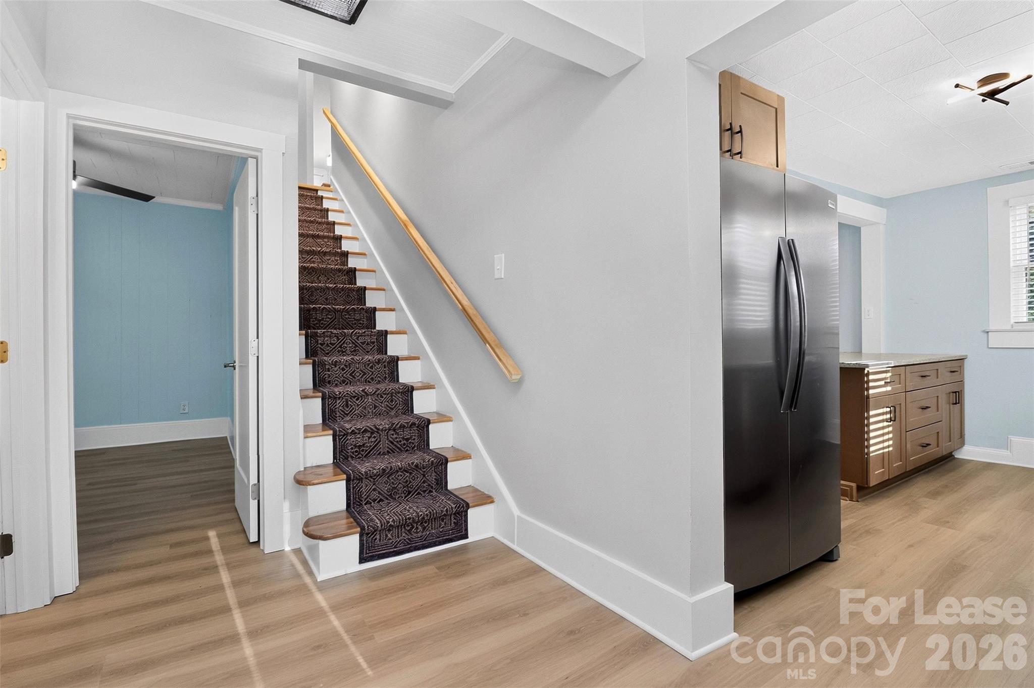 204 E Mcneely Avenue Property Photo 21