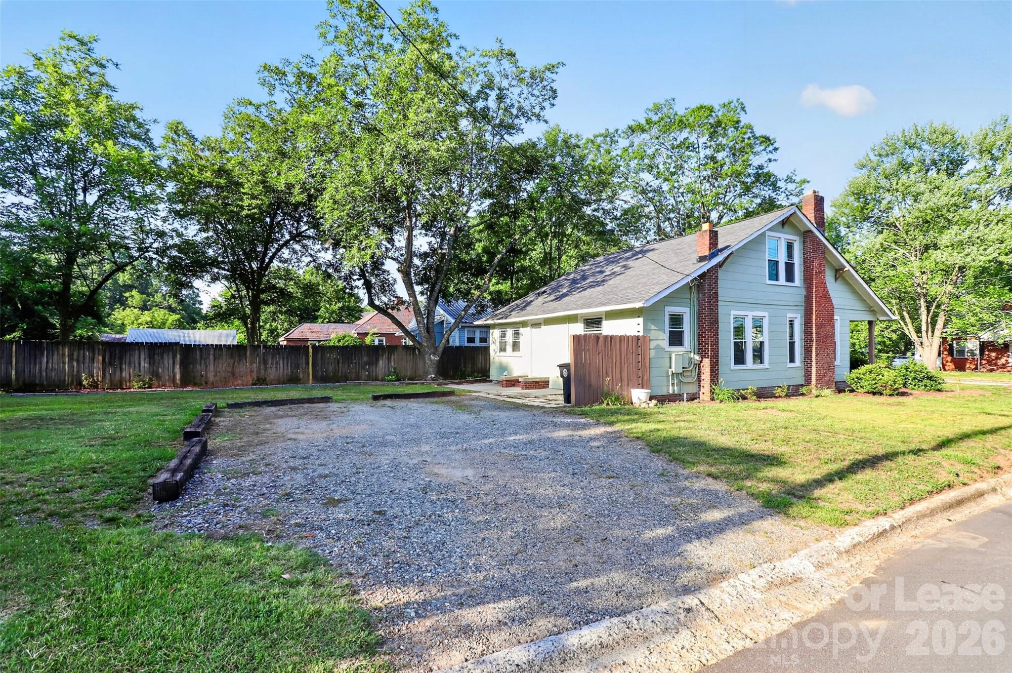 204 E Mcneely Avenue Property Photo 29