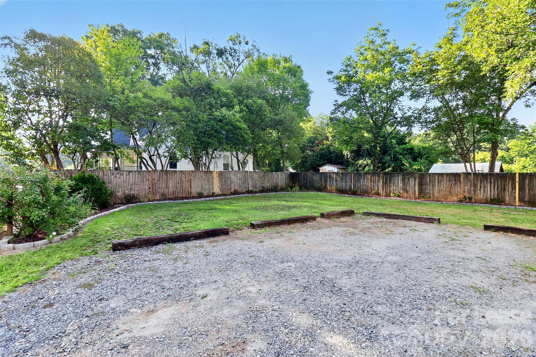 204 E Mcneely Avenue Property Photo 30