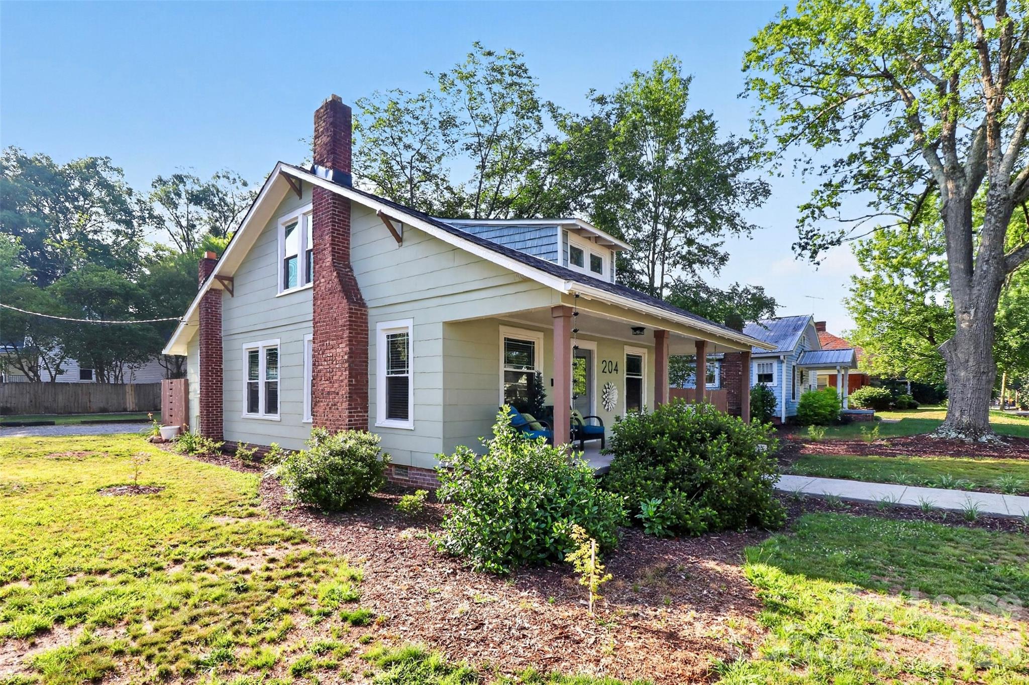 204 E Mcneely Avenue Property Photo 36