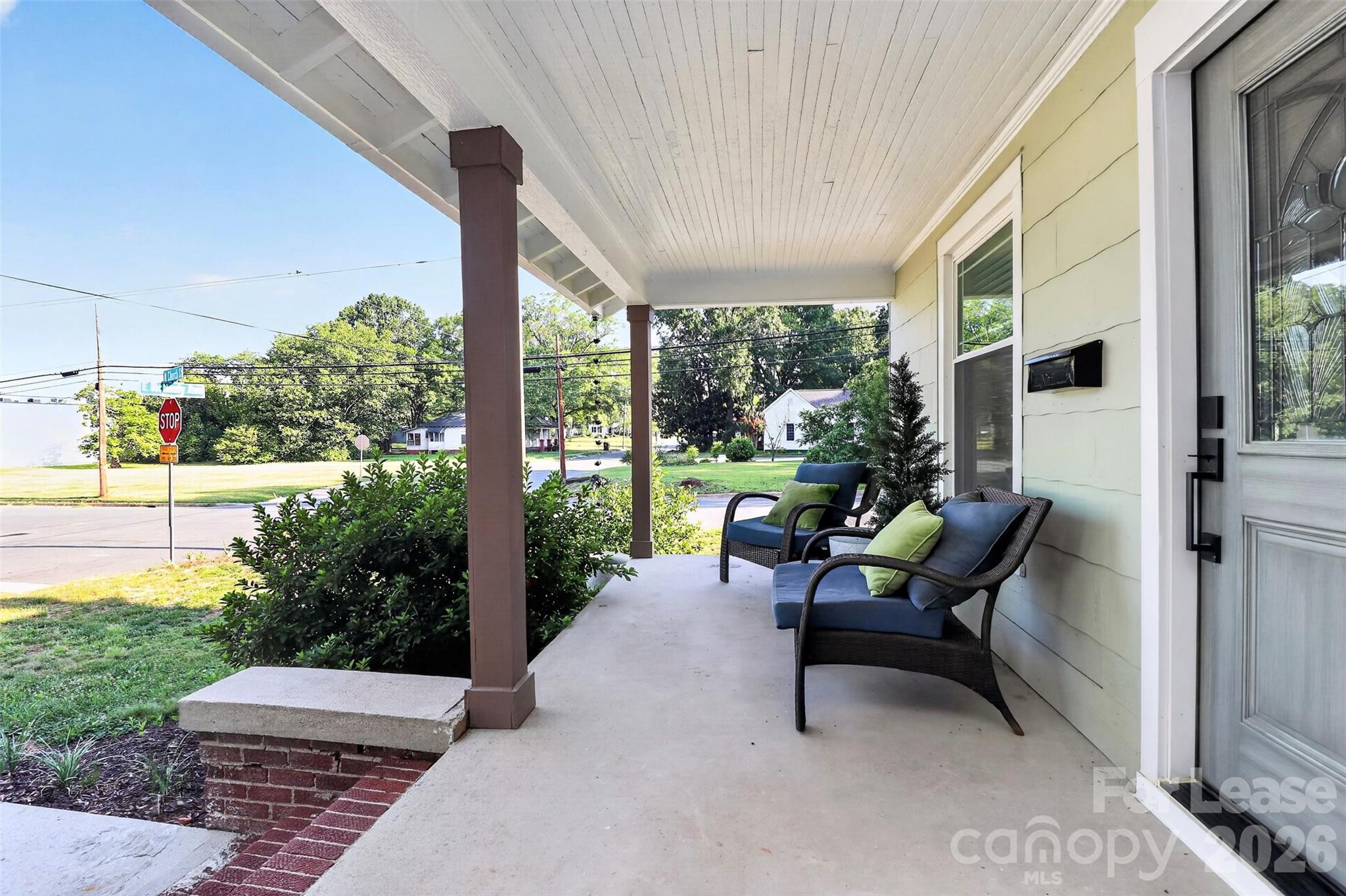 204 E Mcneely Avenue Property Photo 42
