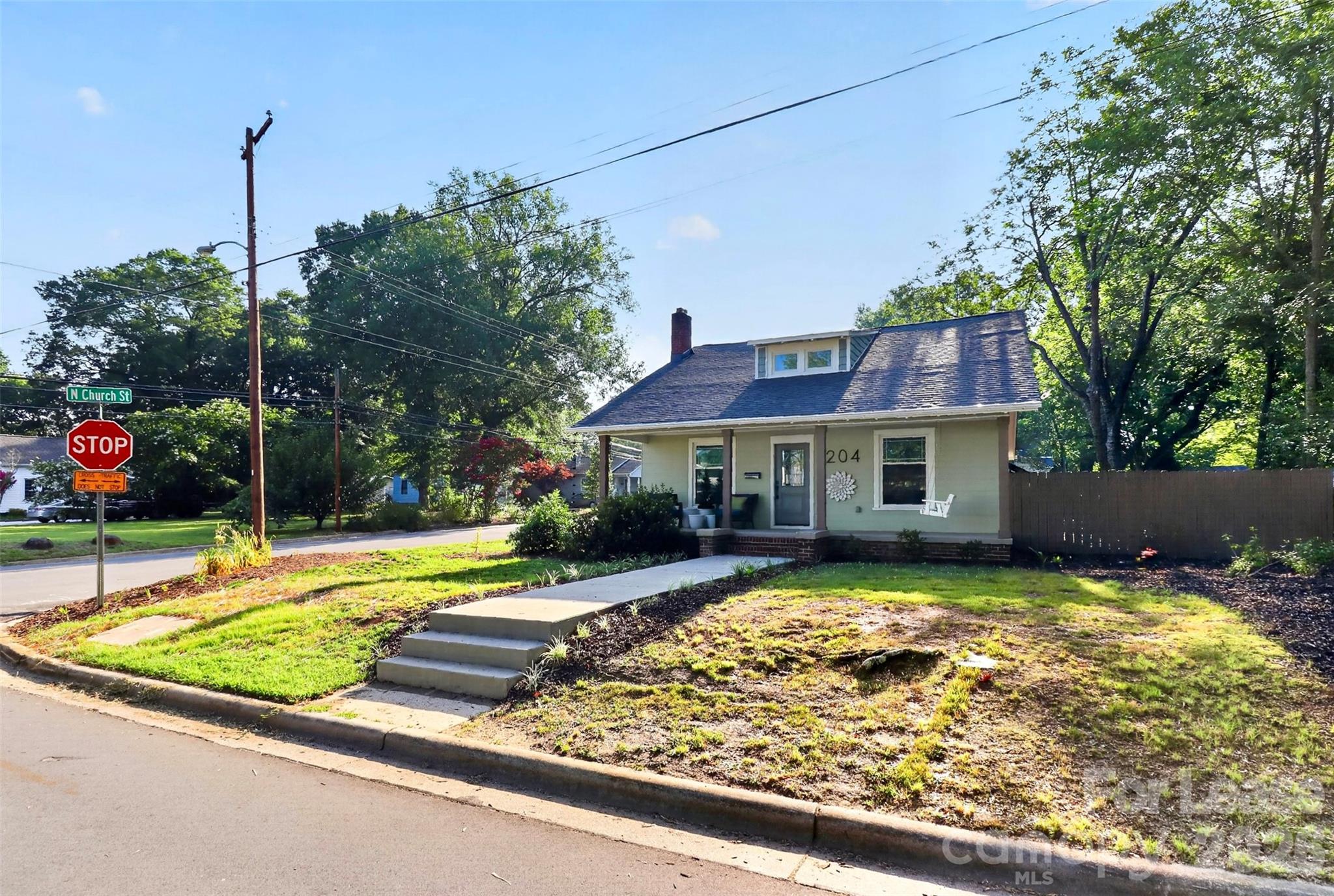 204 E Mcneely Avenue Property Photo 47
