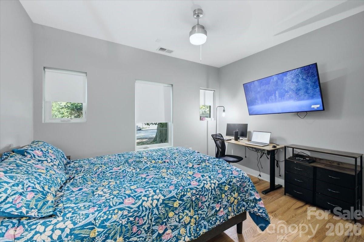 1315 N Davidson Street Property Photo 14
