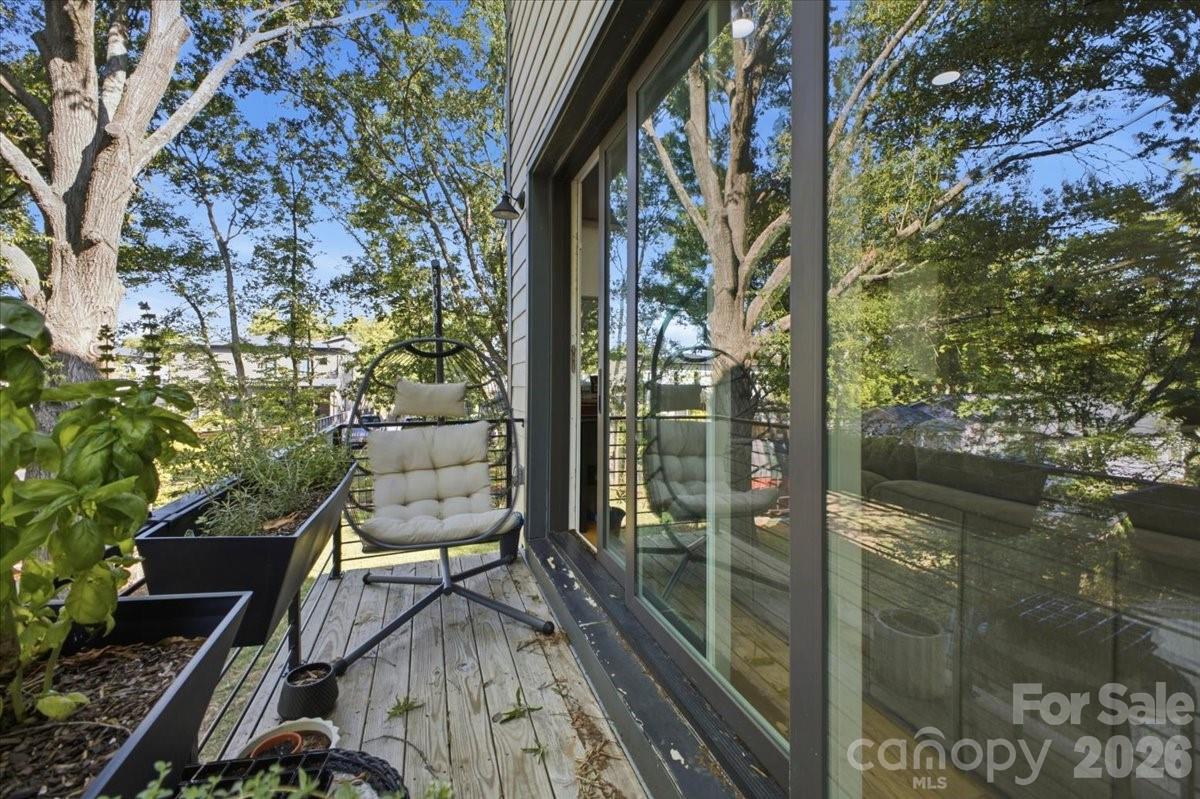 1315 N Davidson Street Property Photo 20
