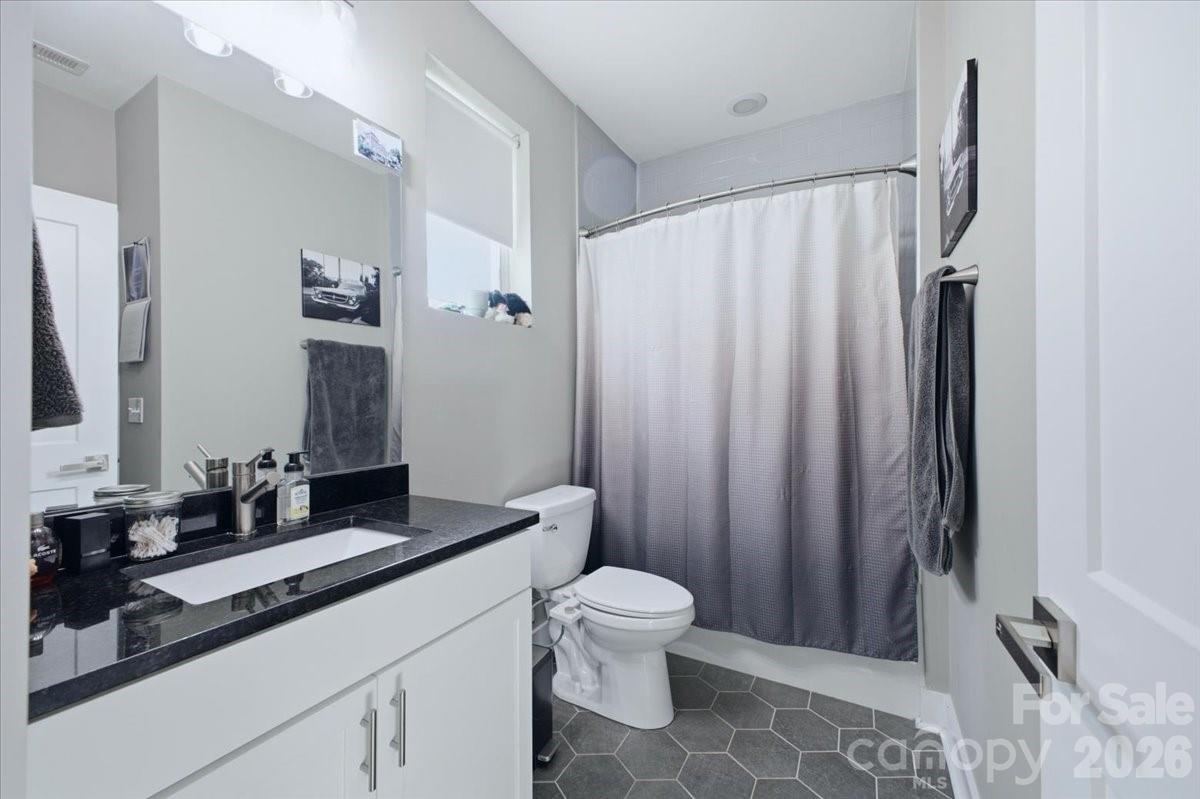 1315 N Davidson Street Property Photo 35