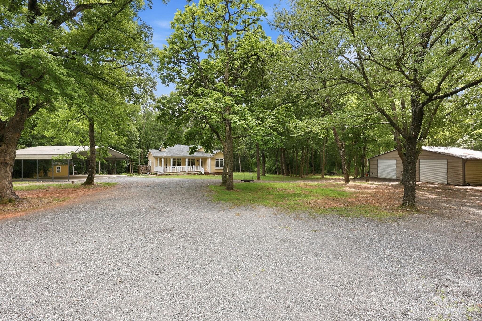16665 Stokes Ferry Road Property Photo 3