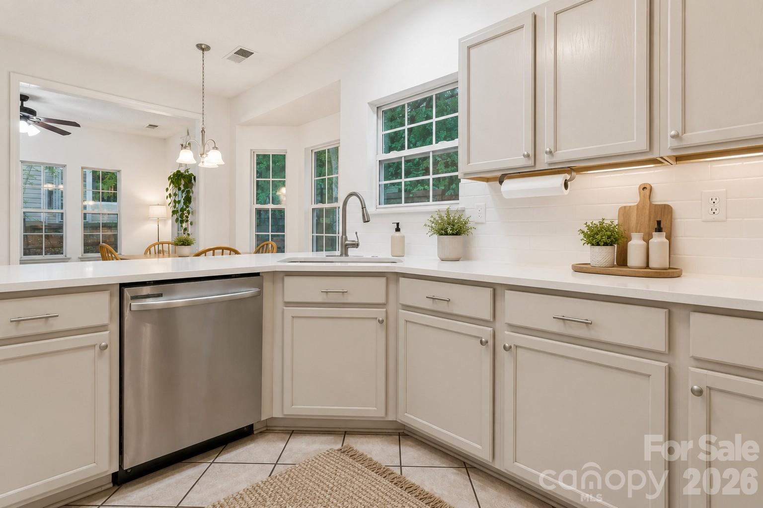 5645 Winslow Avenue Property Photo 7