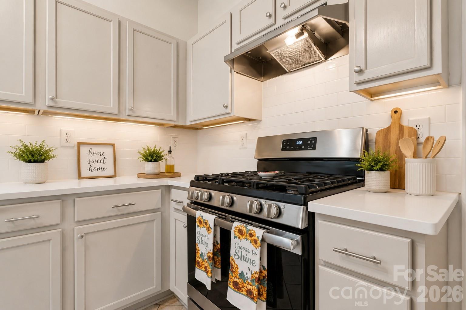 5645 Winslow Avenue Property Photo 8