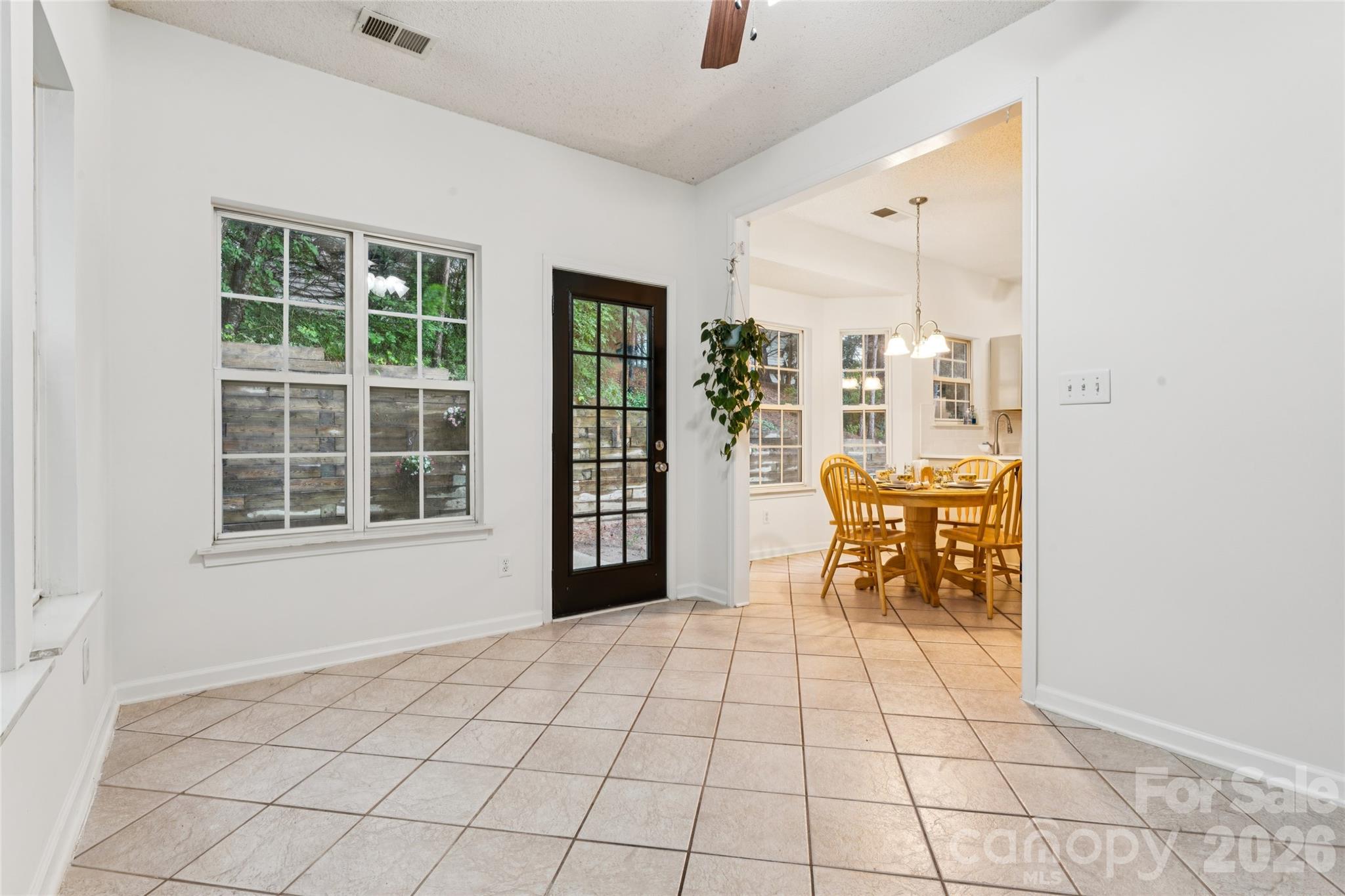 5645 Winslow Avenue Property Photo 11