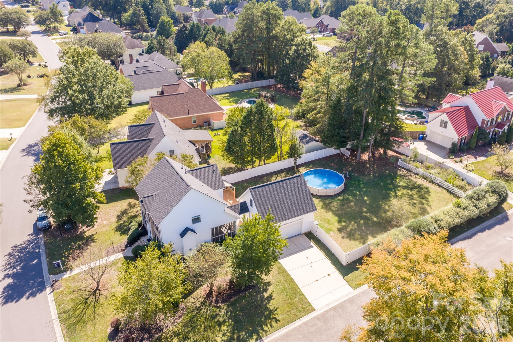 1617 The Crossing None Property Photo 2