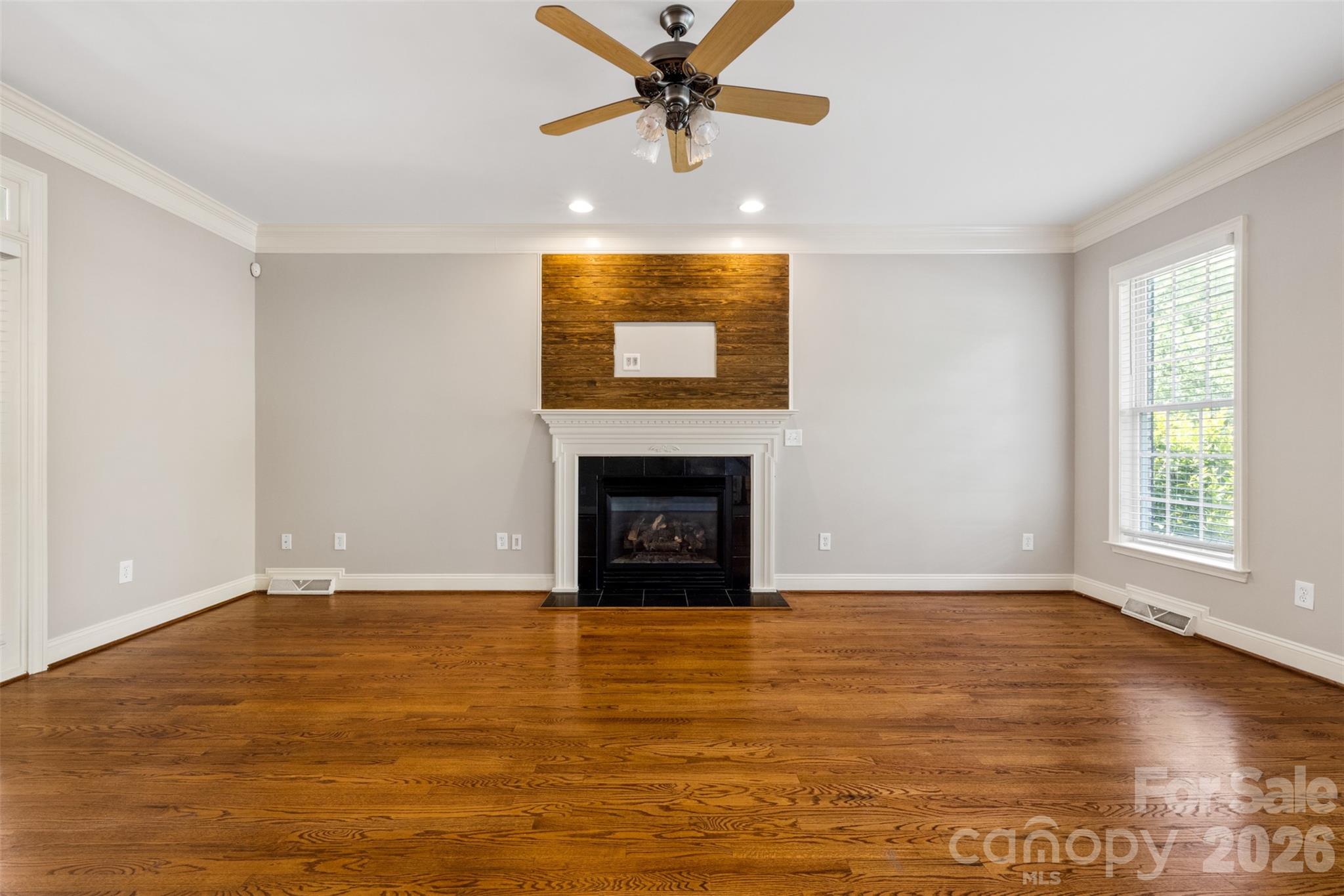 1617 The Crossing None Property Photo 6