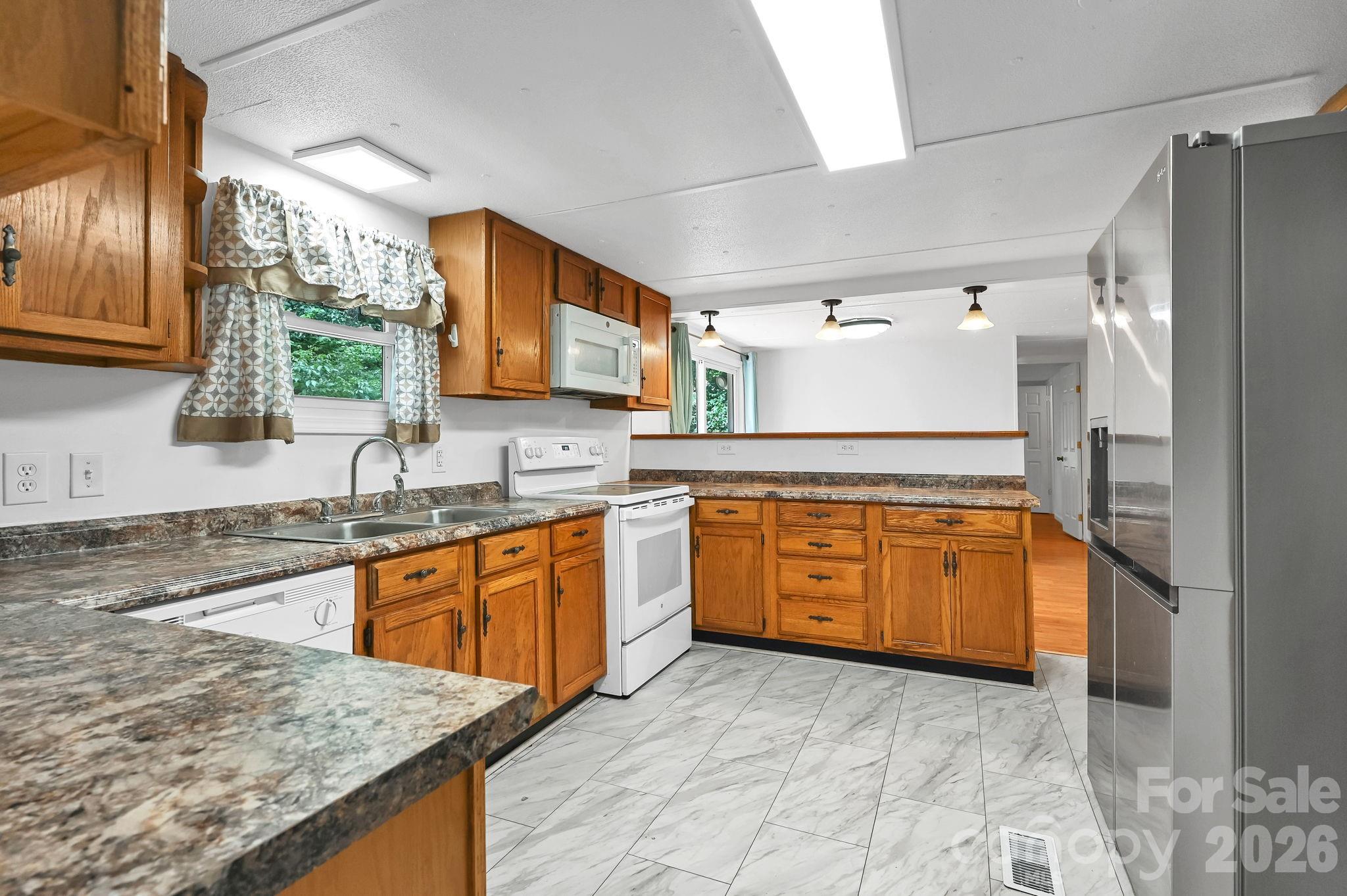 10 Canyon Cove Property Photo 9