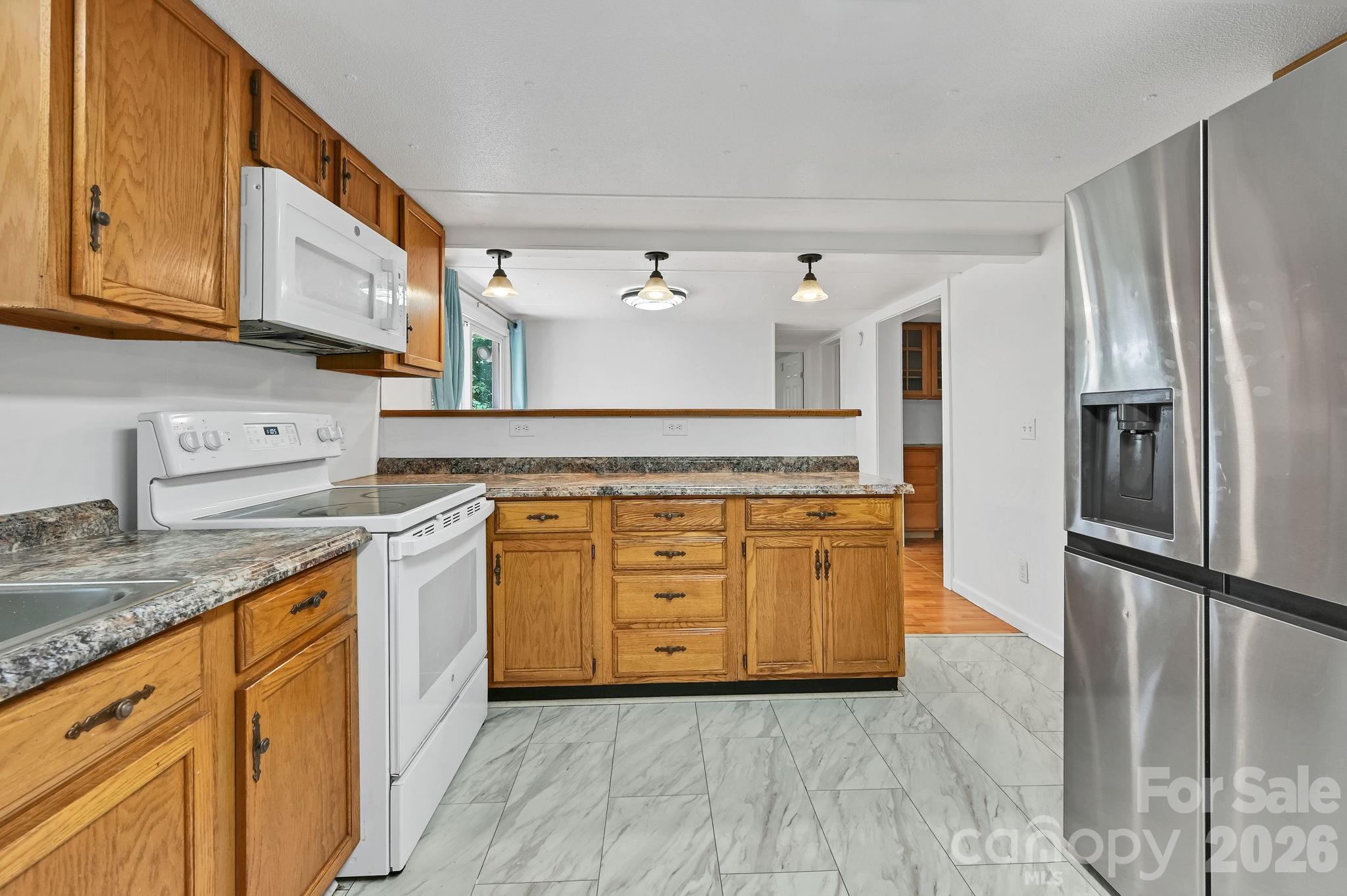 10 Canyon Cove Property Photo 11