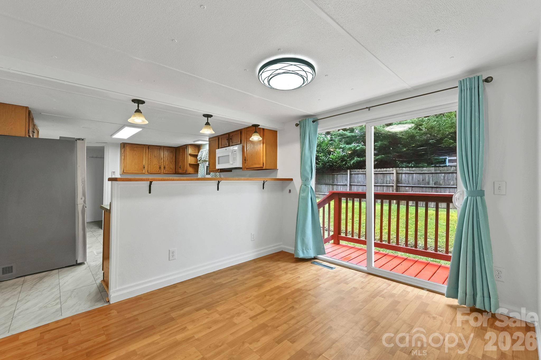 10 Canyon Cove Property Photo 13