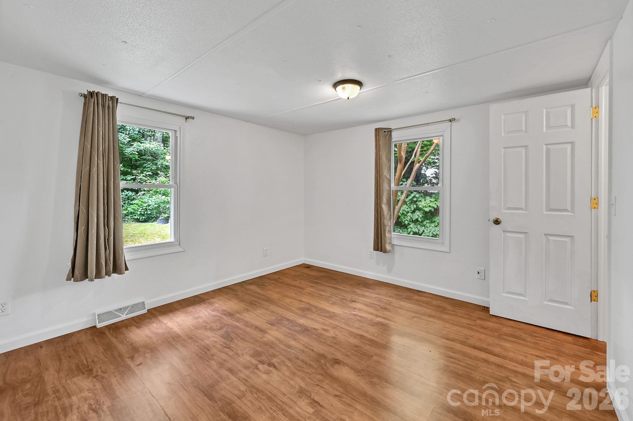 10 Canyon Cove Property Photo 19