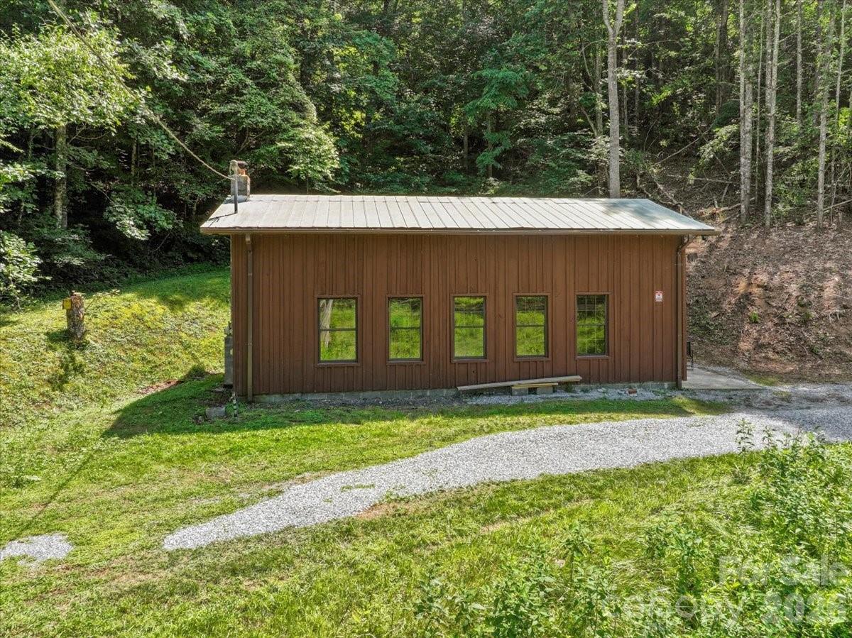 323 Mccurrey Road Property Photo 1