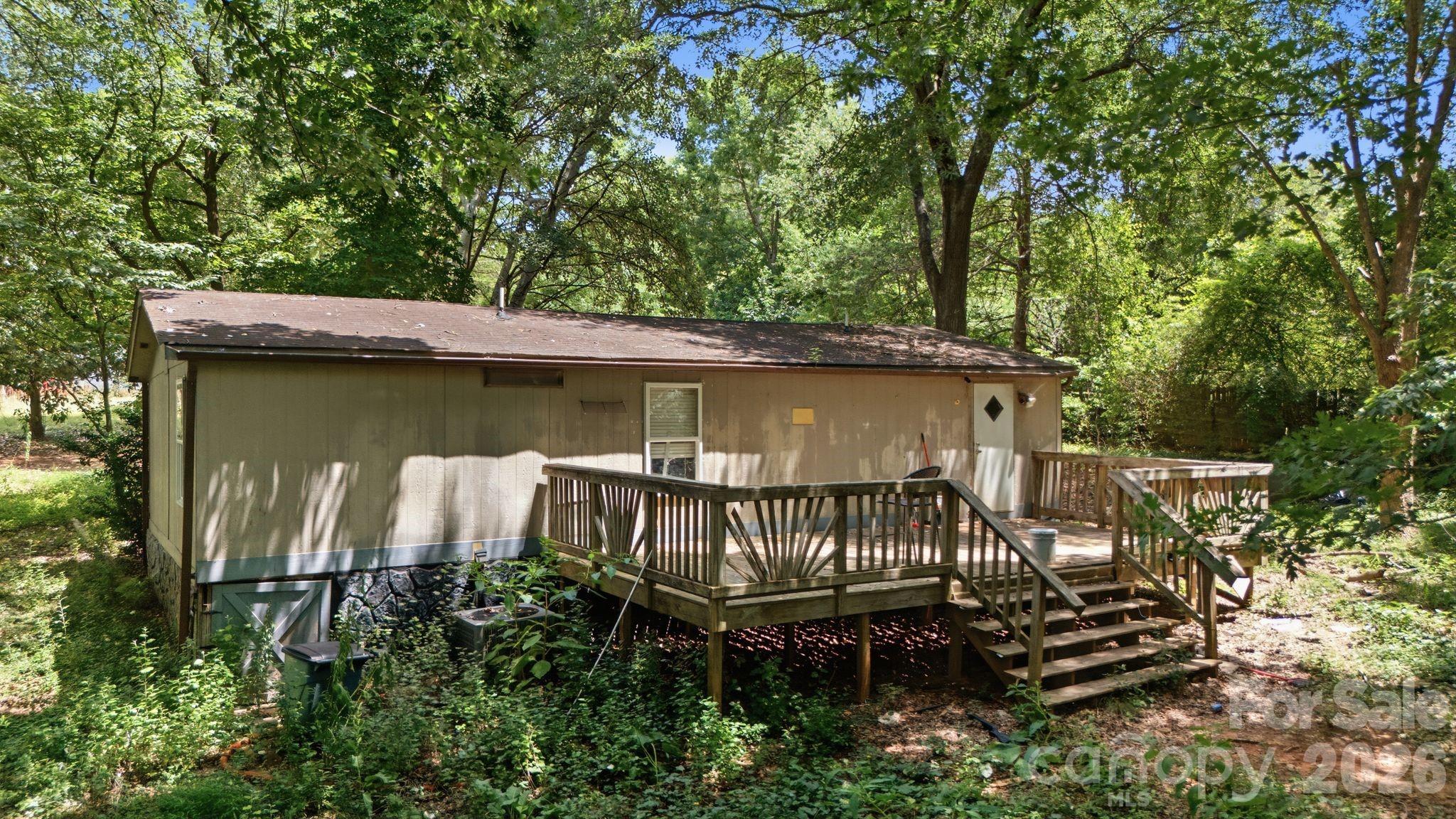7826 Hickory Creek Drive Property Photo 1