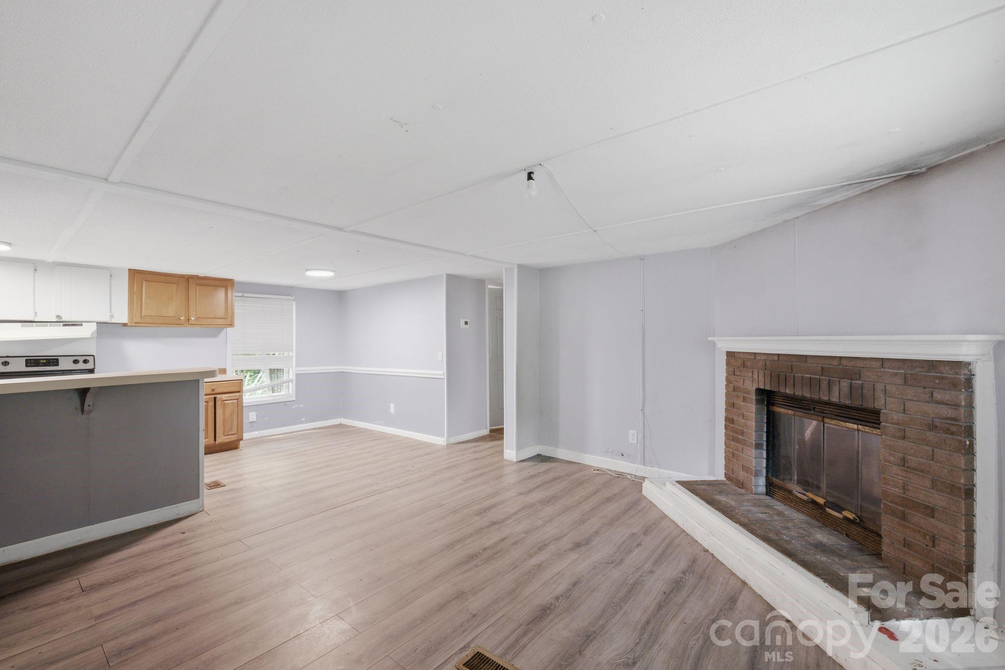 7826 Hickory Creek Drive Property Photo 7