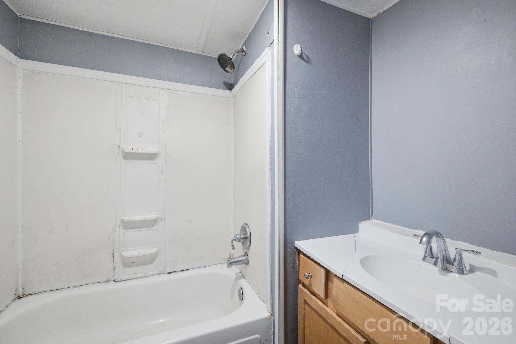 7826 Hickory Creek Drive Property Photo 14