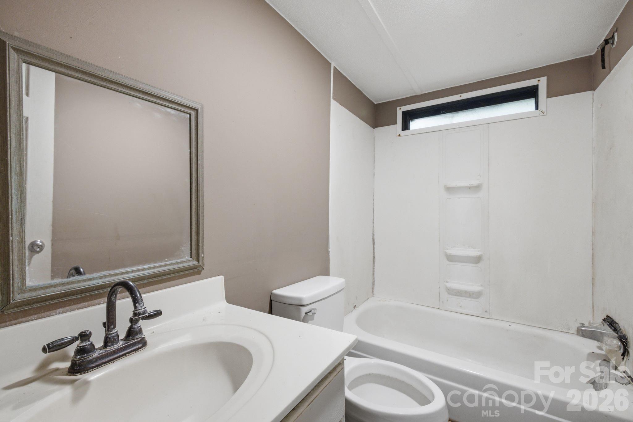 7826 Hickory Creek Drive Property Photo 16