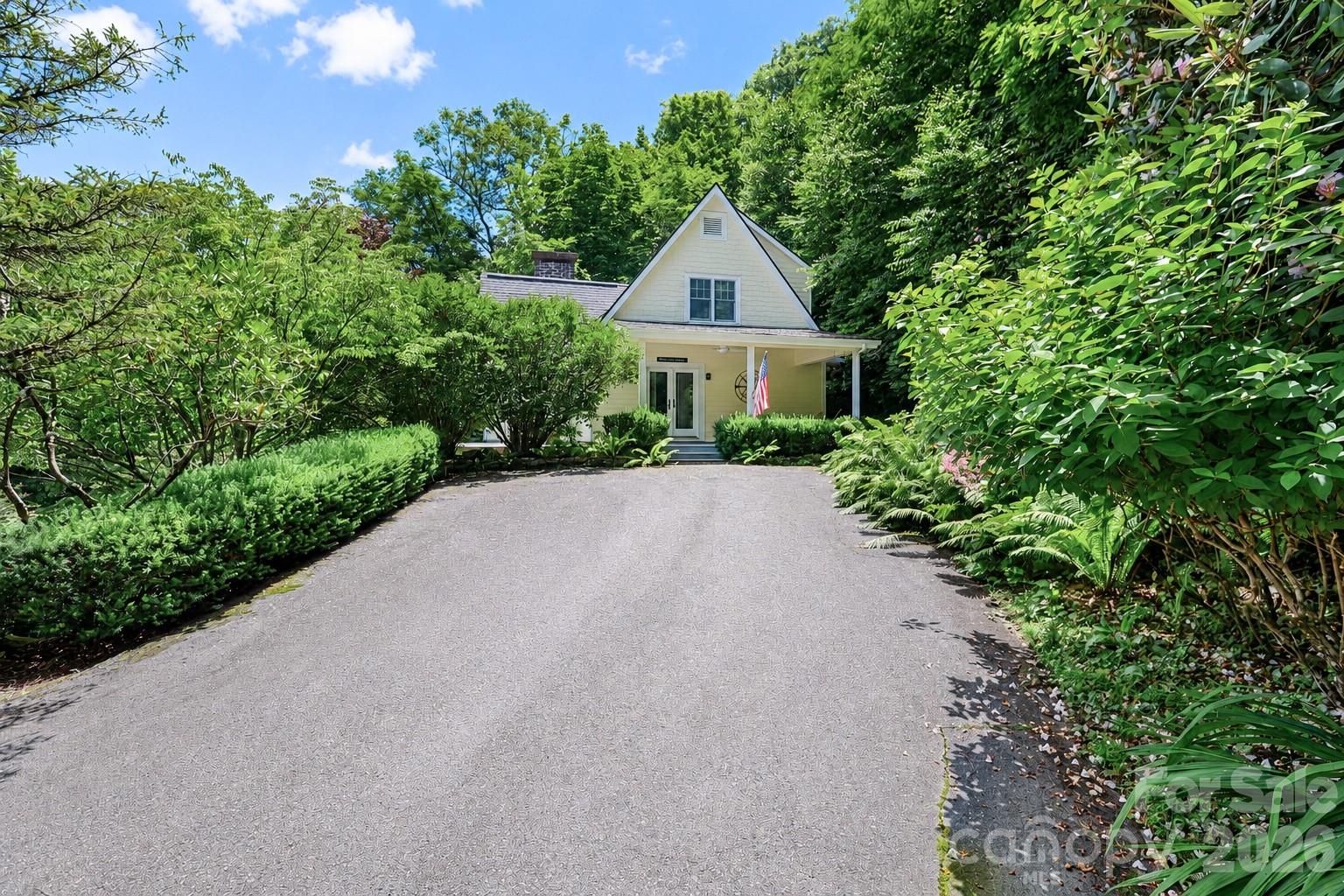 315 Green Hill Woods Property Photo 1