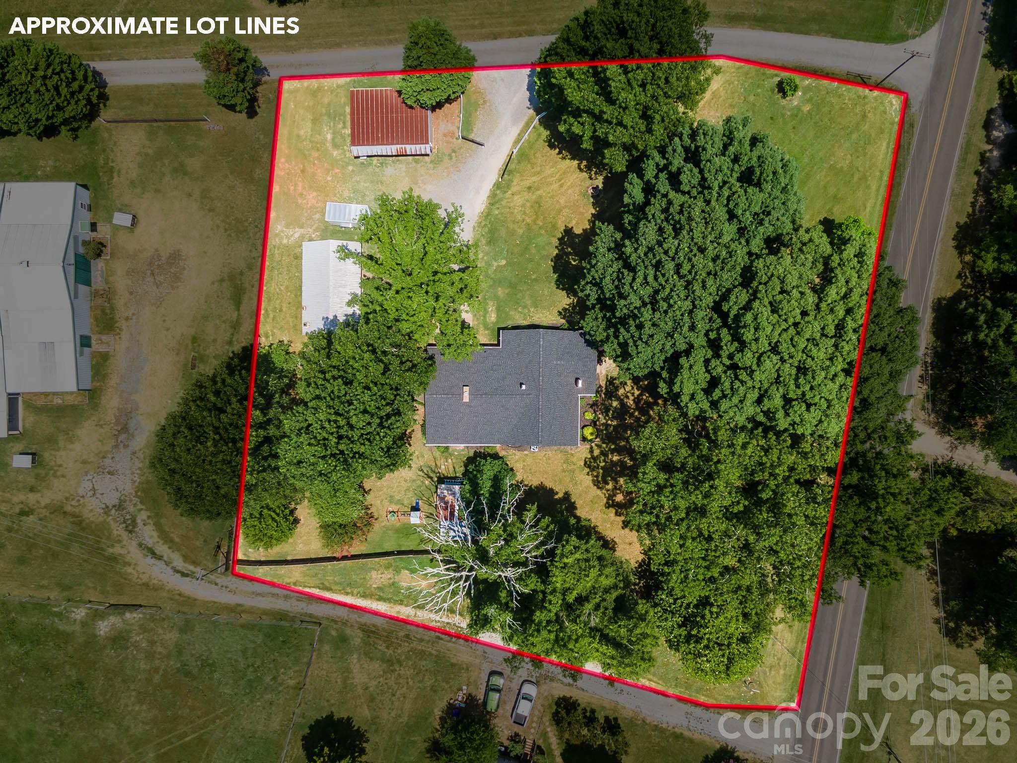 610 Helton Road Property Photo 3