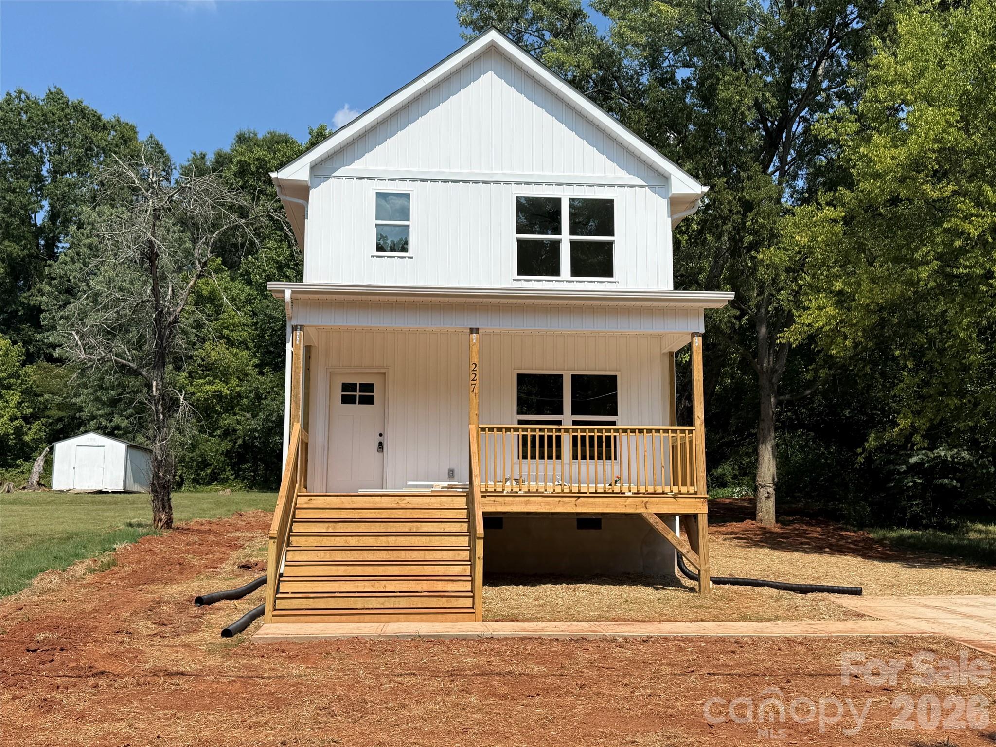 227 S Caldwell Avenue Property Photo 1