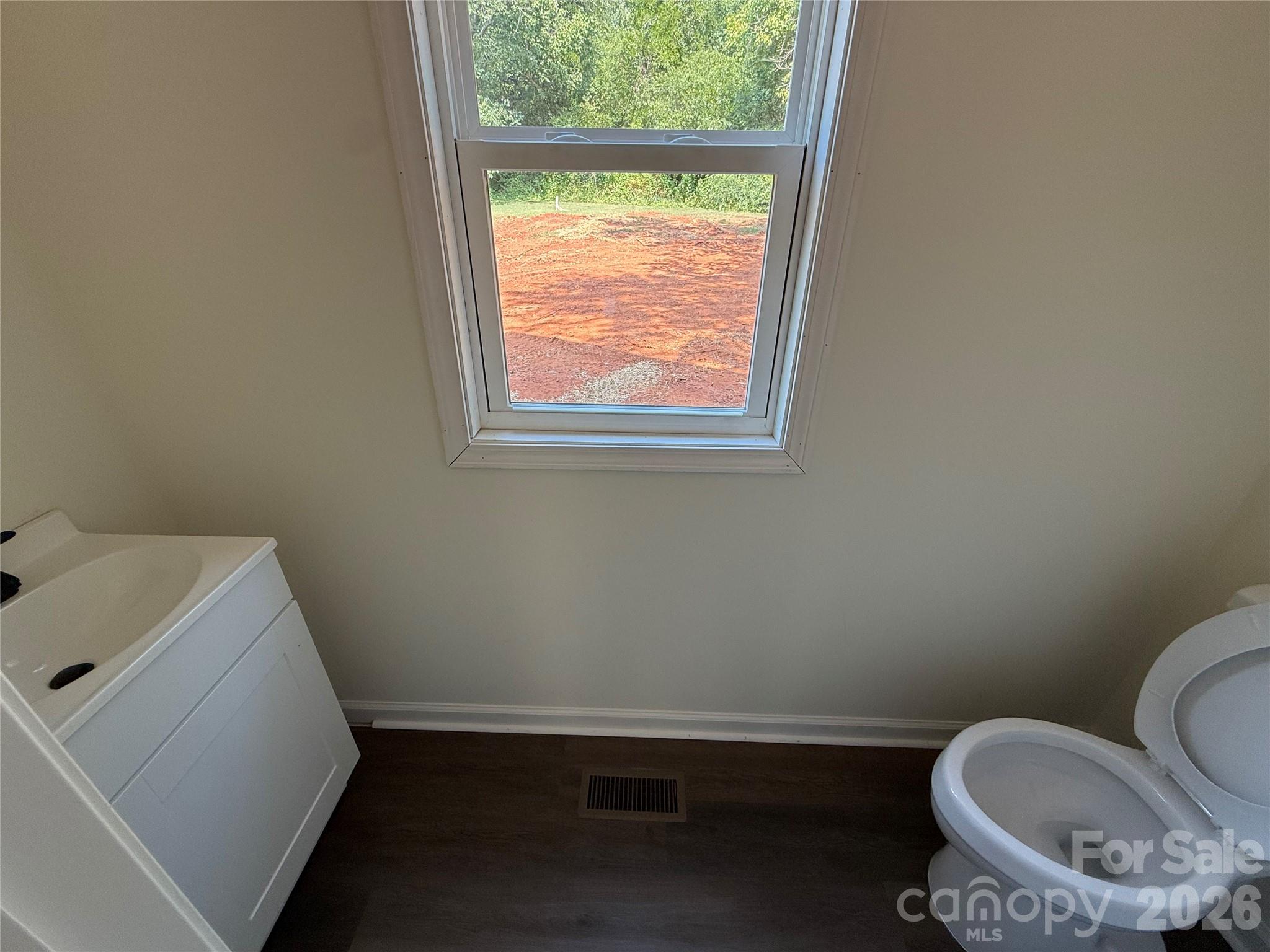 227 S Caldwell Avenue Property Photo 10
