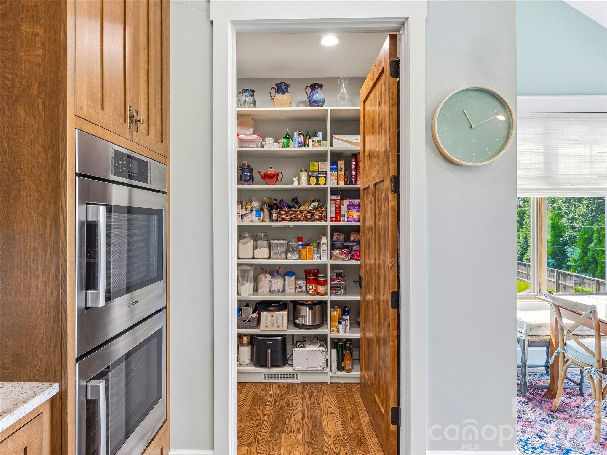 266 Stratford Road Property Photo 10