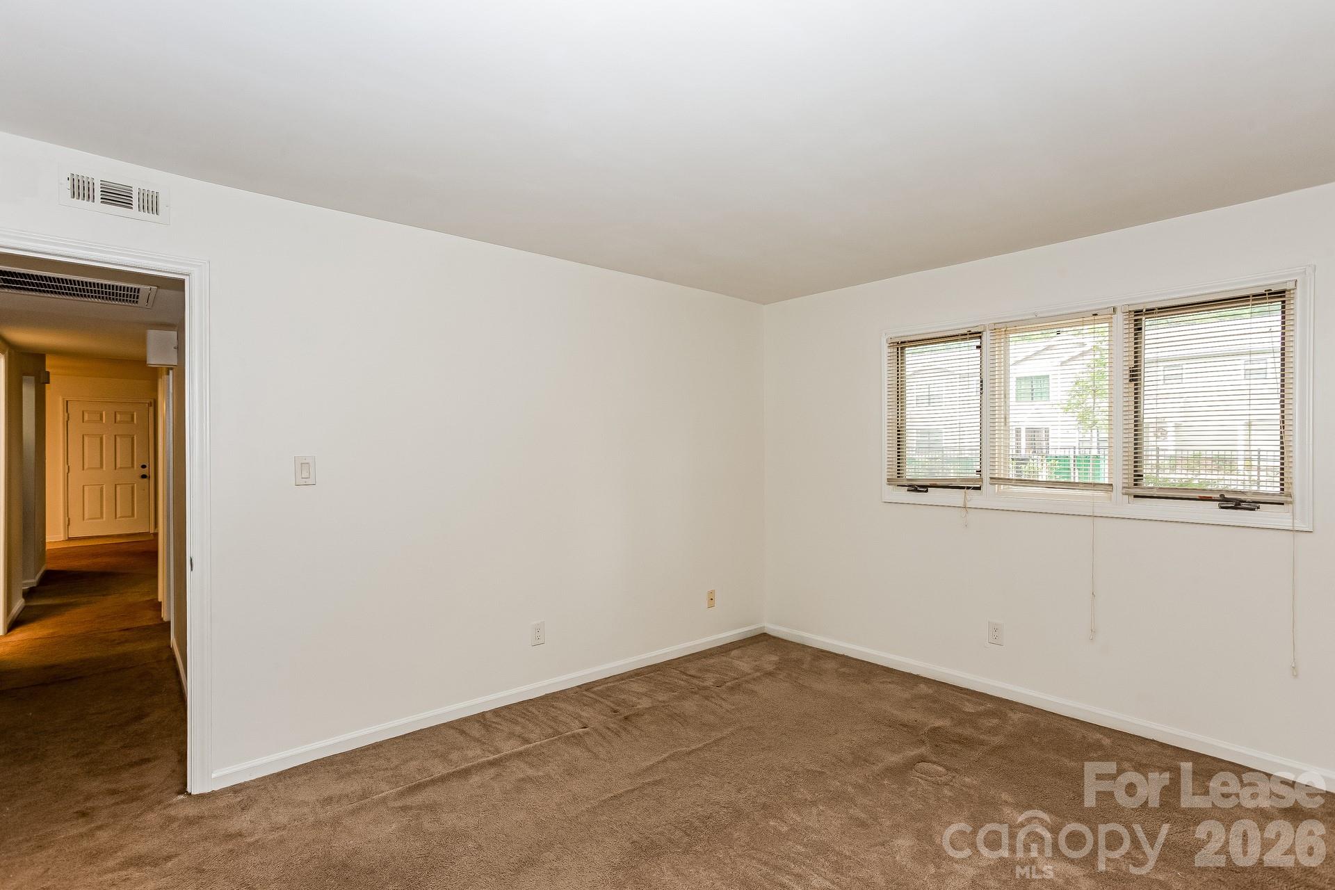 1832 J Julian Lane D Property Photo 12