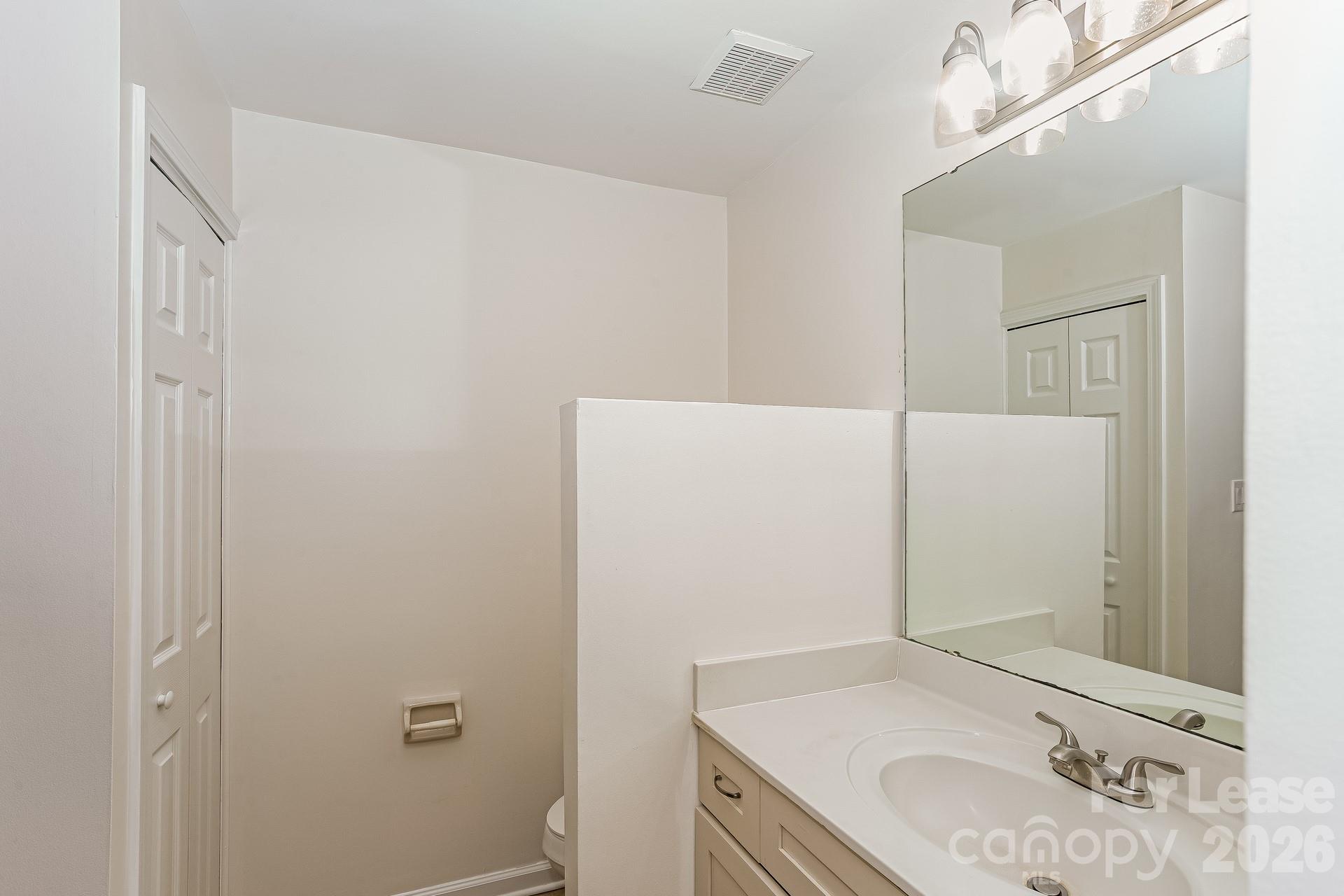 1832 J Julian Lane D Property Photo 16