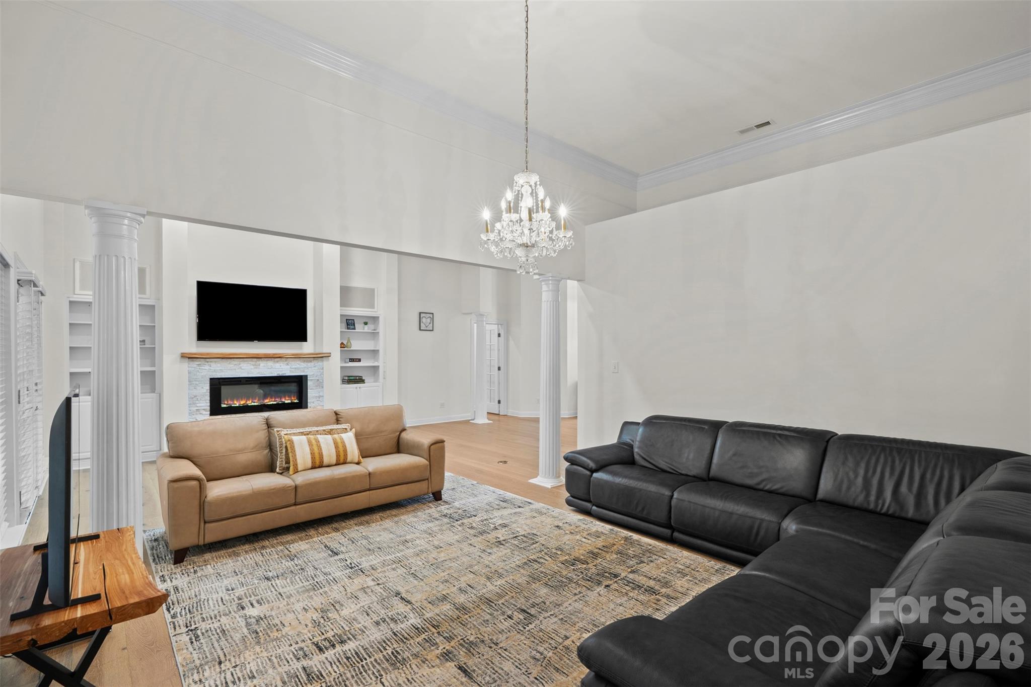 3003 Rochester Court Property Photo 13