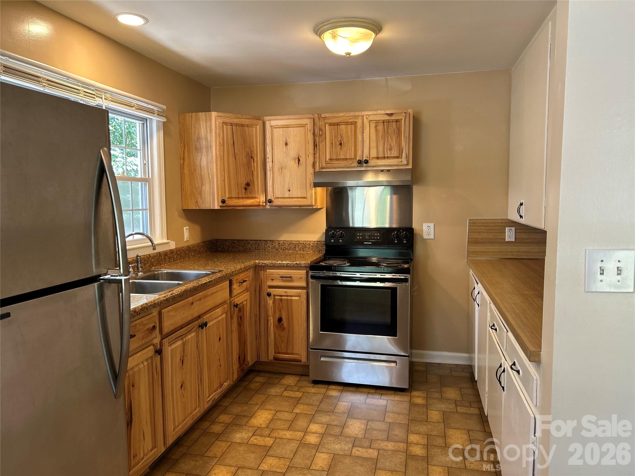 11 Mountain Road Property Photo 8