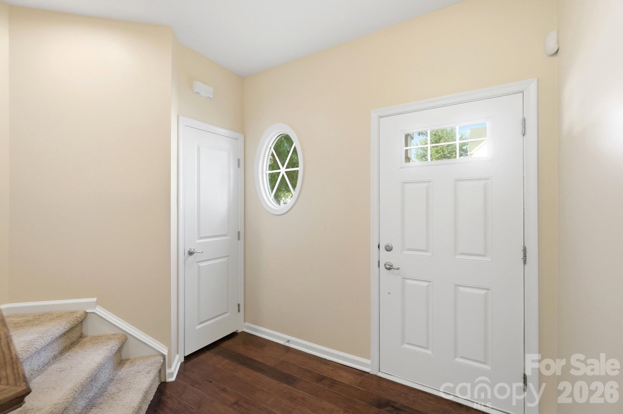 7495 Red Mulberry Way Property Photo 8