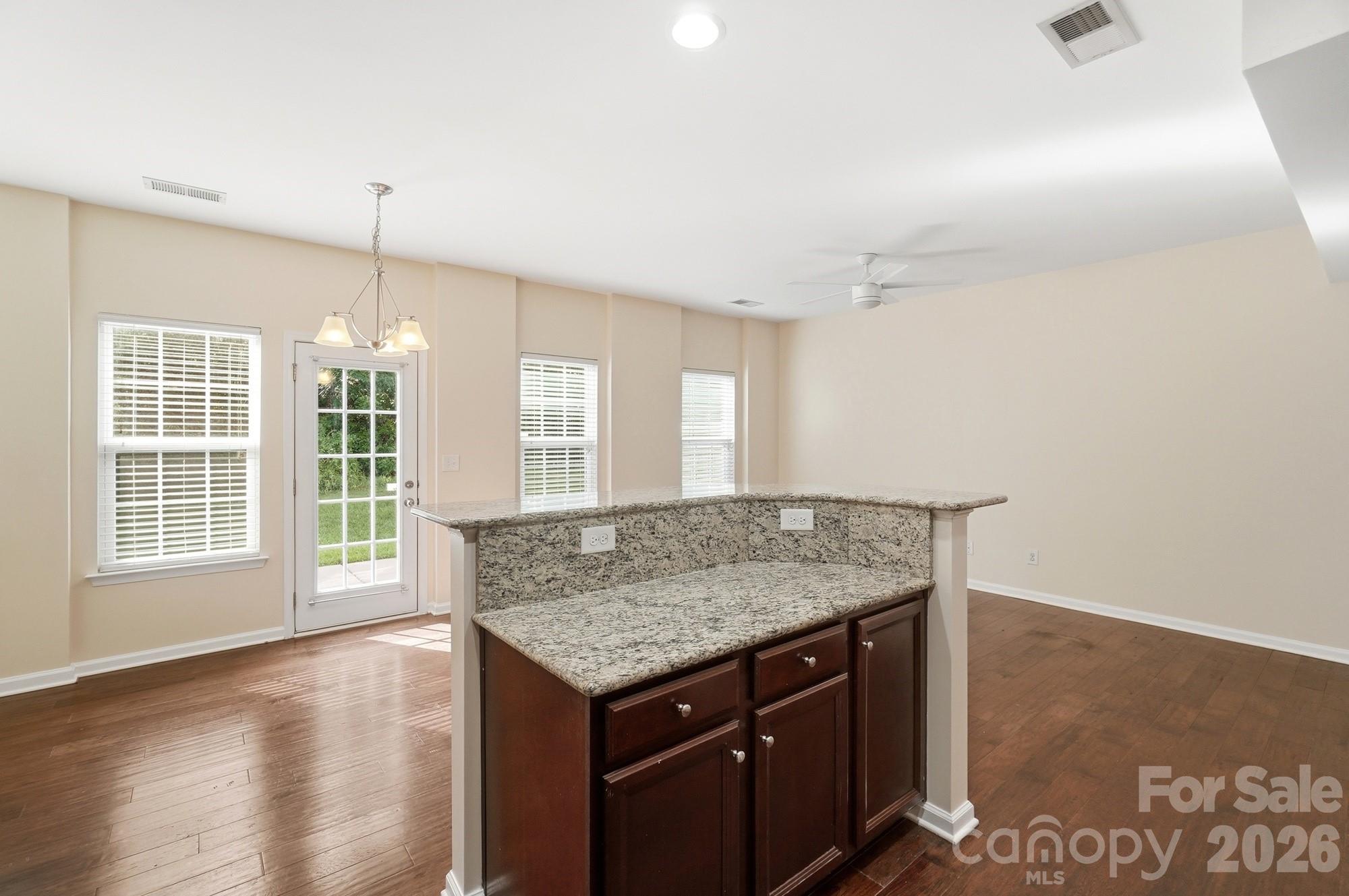 7495 Red Mulberry Way Property Photo 15