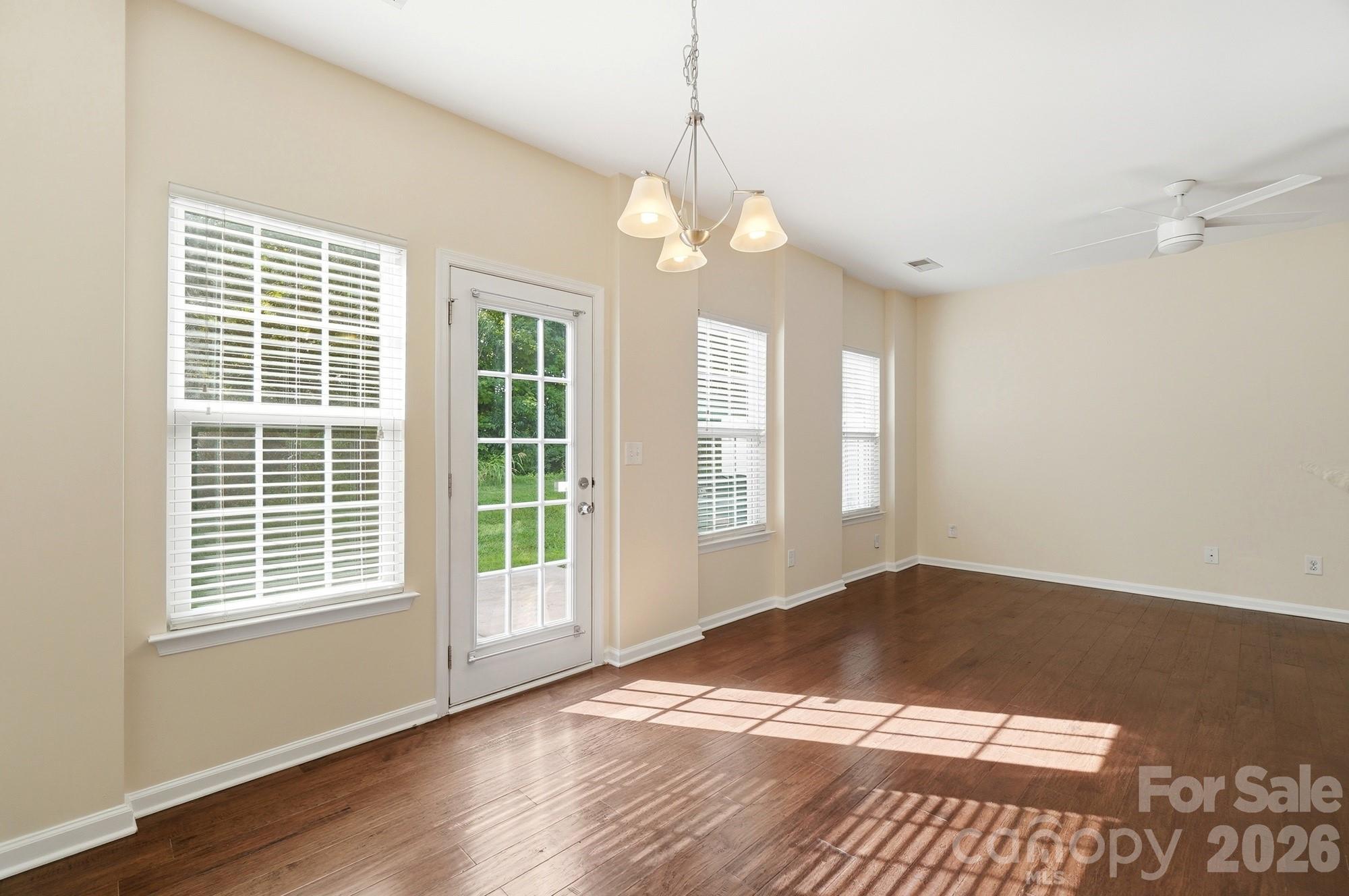 7495 Red Mulberry Way Property Photo 18