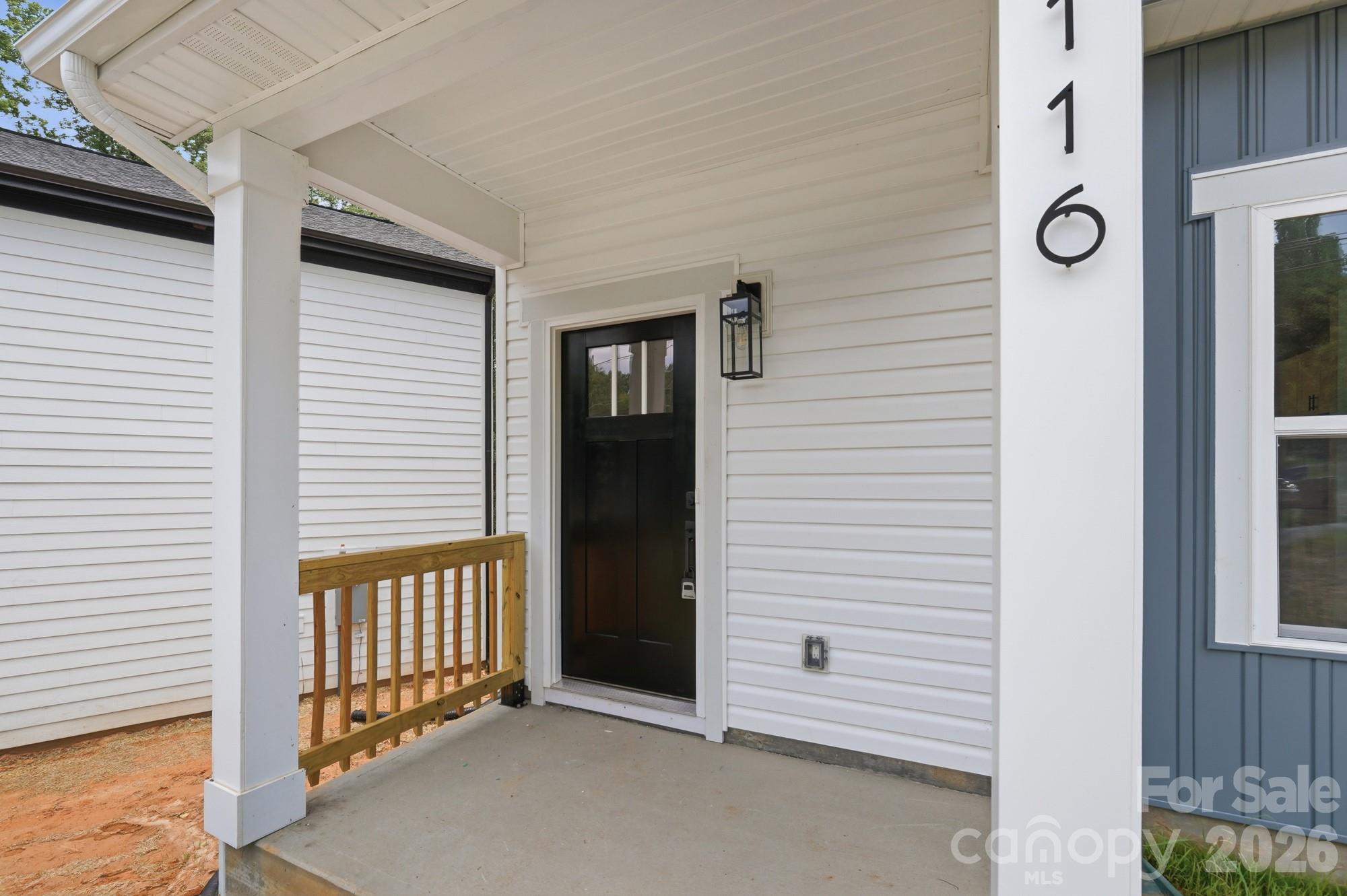 116 7th Avenue Property Photo 4