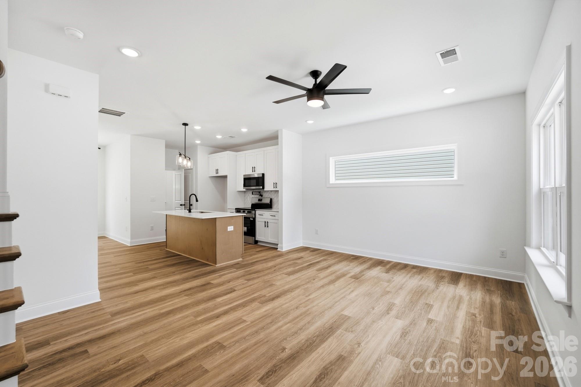 116 7th Avenue Property Photo 7