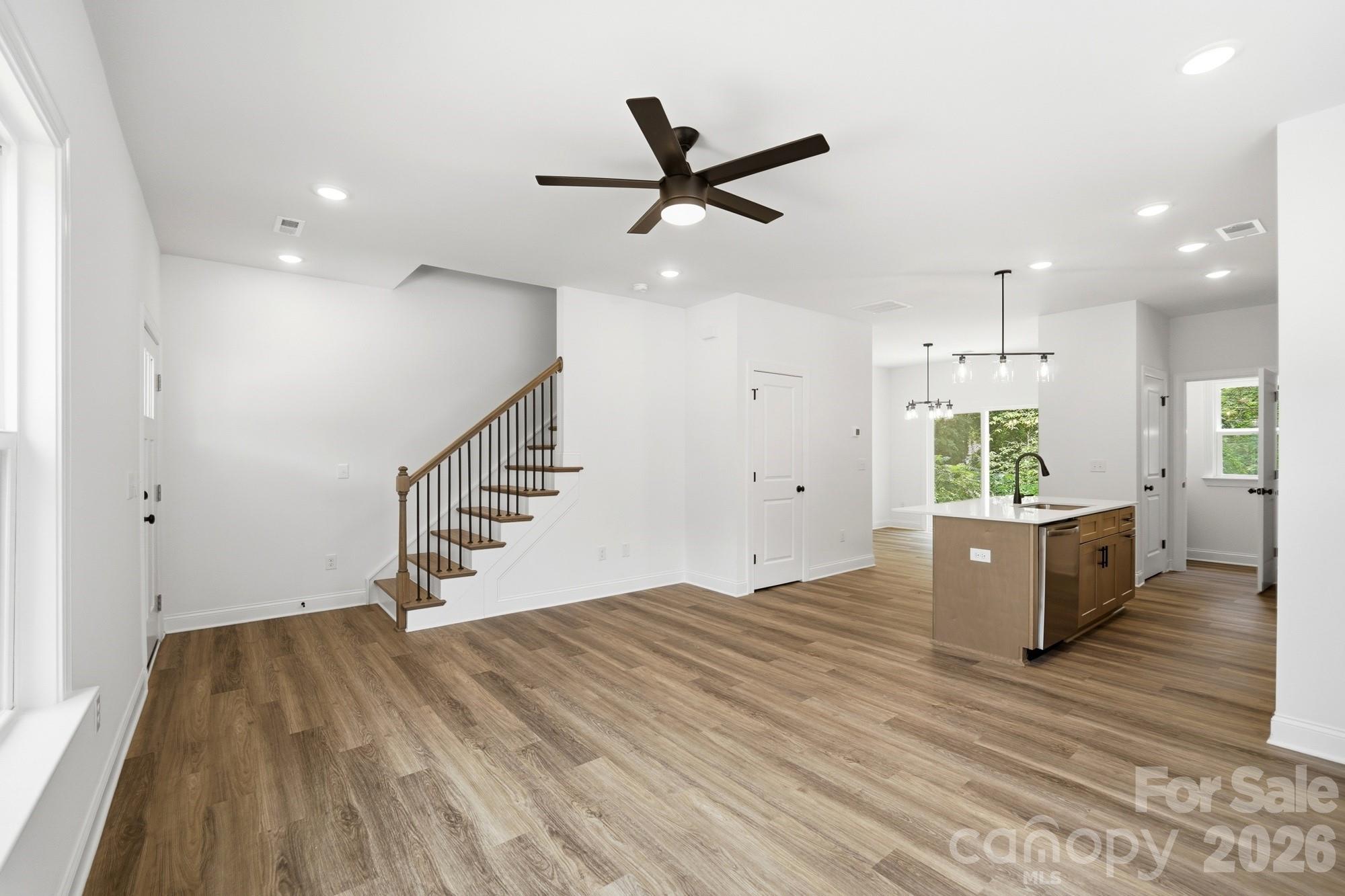 116 7th Avenue Property Photo 10