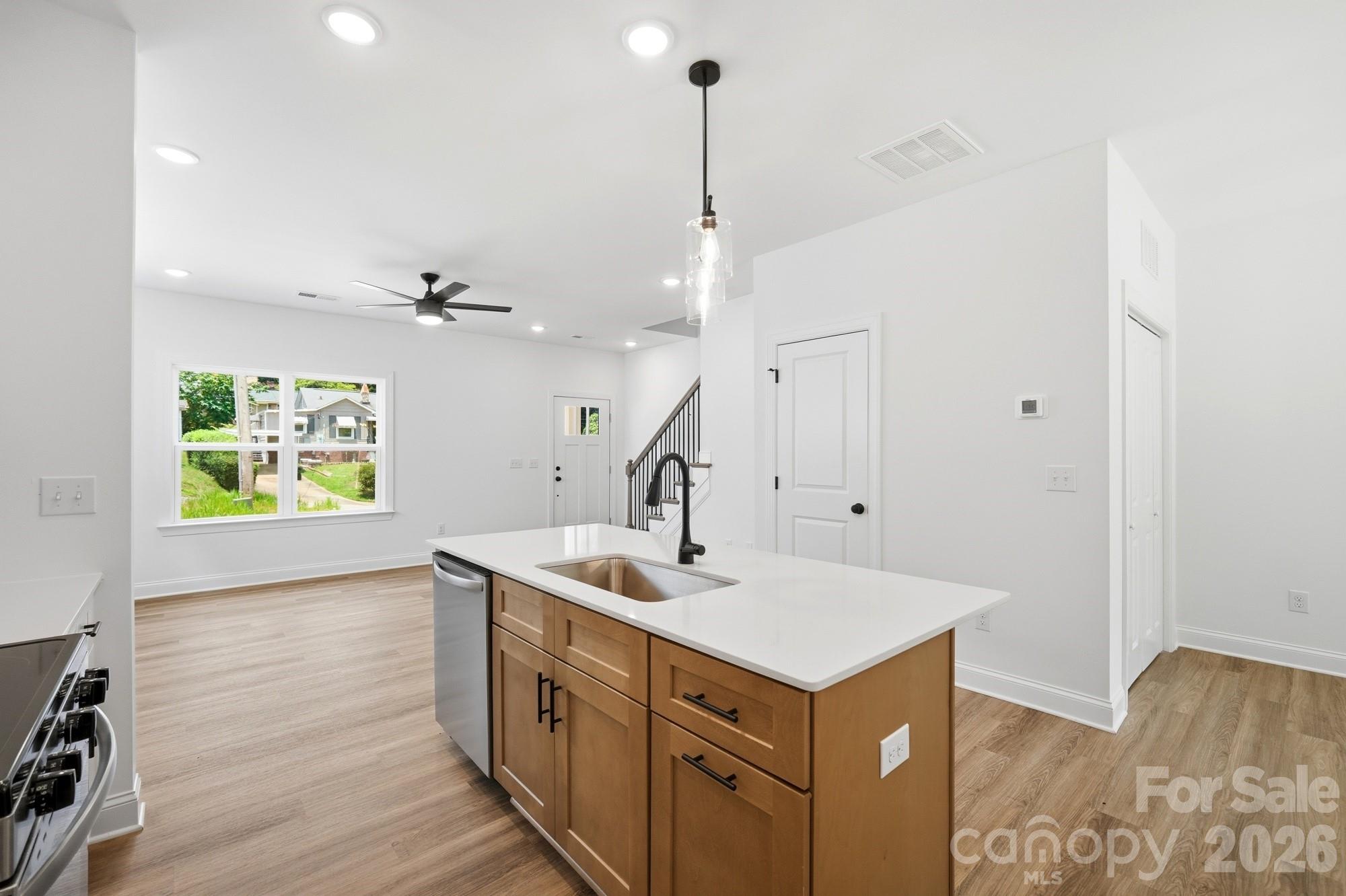 116 7th Avenue Property Photo 11