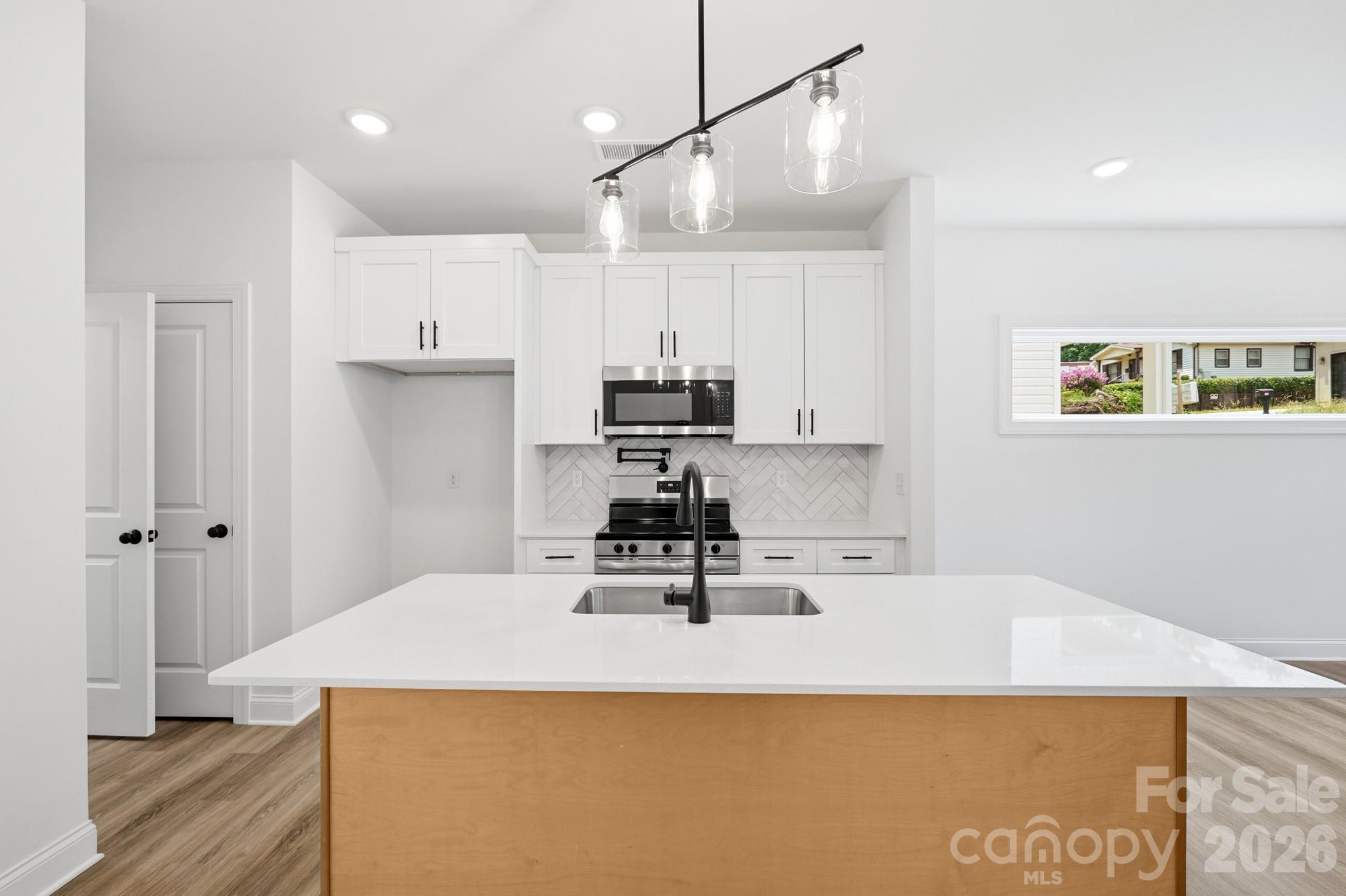 116 7th Avenue Property Photo 12