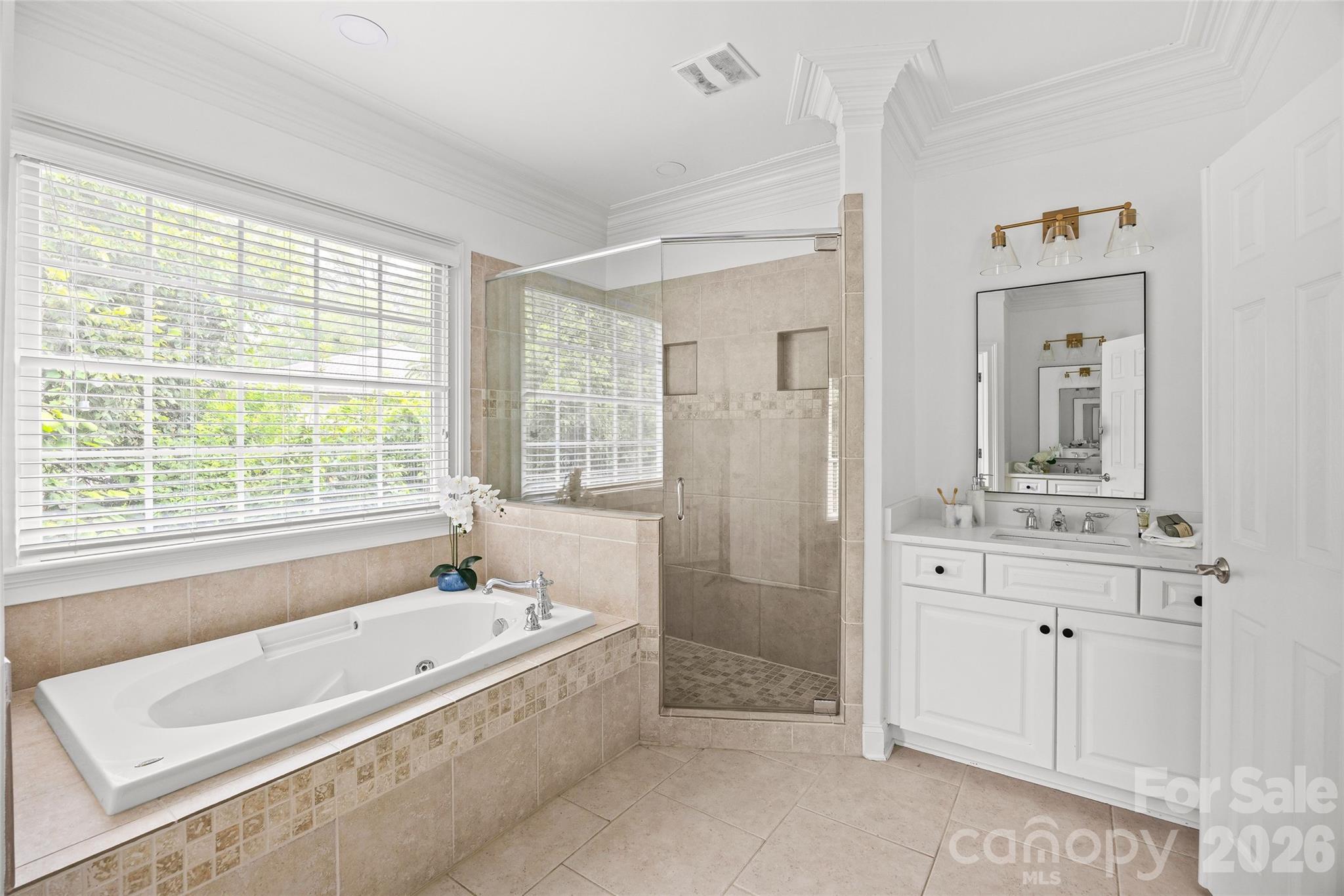 2141 Chatham Avenue Property Photo 6