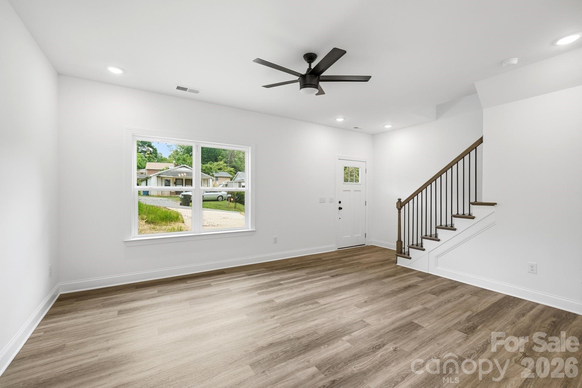 114 7th Avenue Property Photo 10