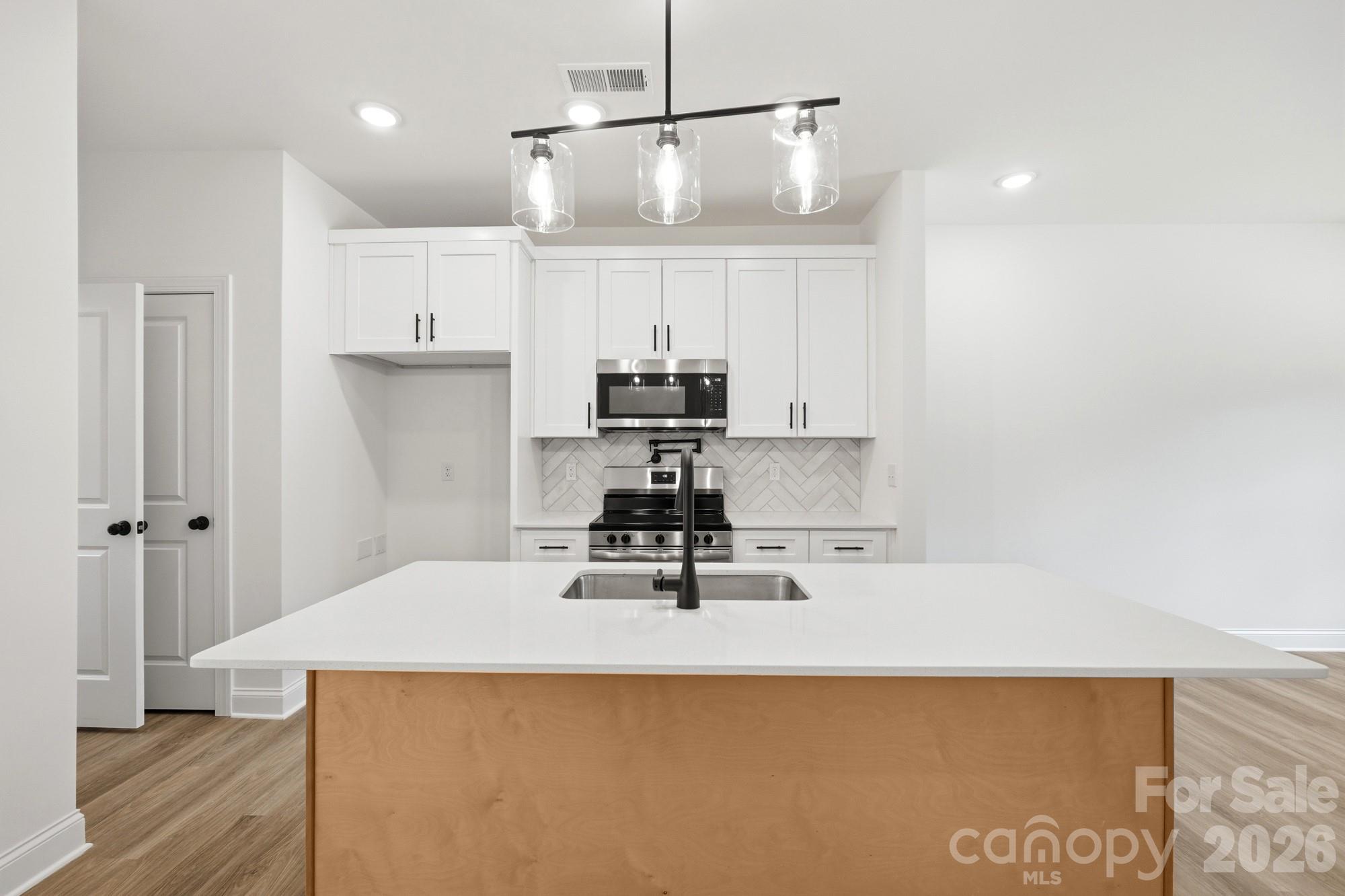 114 7th Avenue Property Photo 14