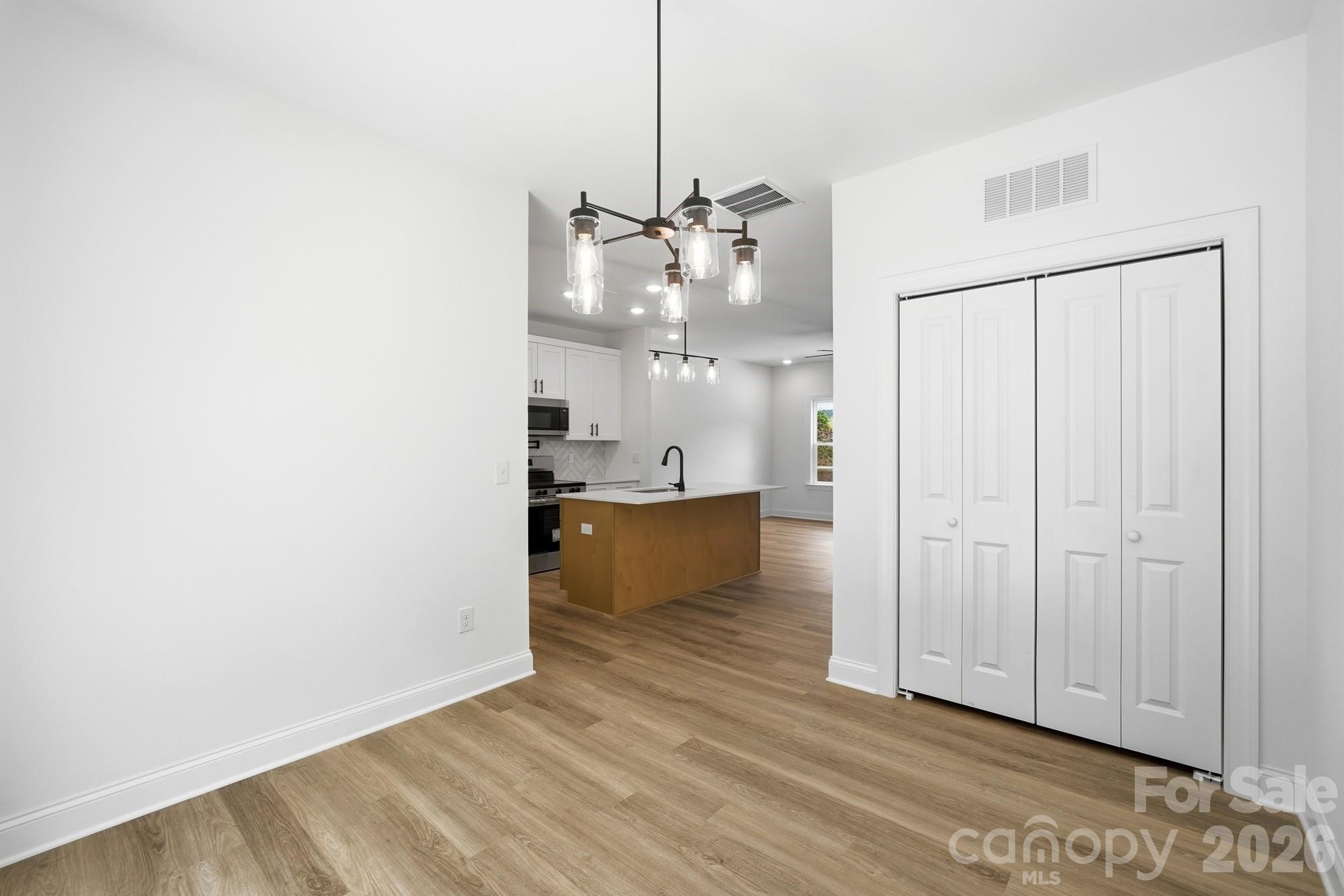 114 7th Avenue Property Photo 18